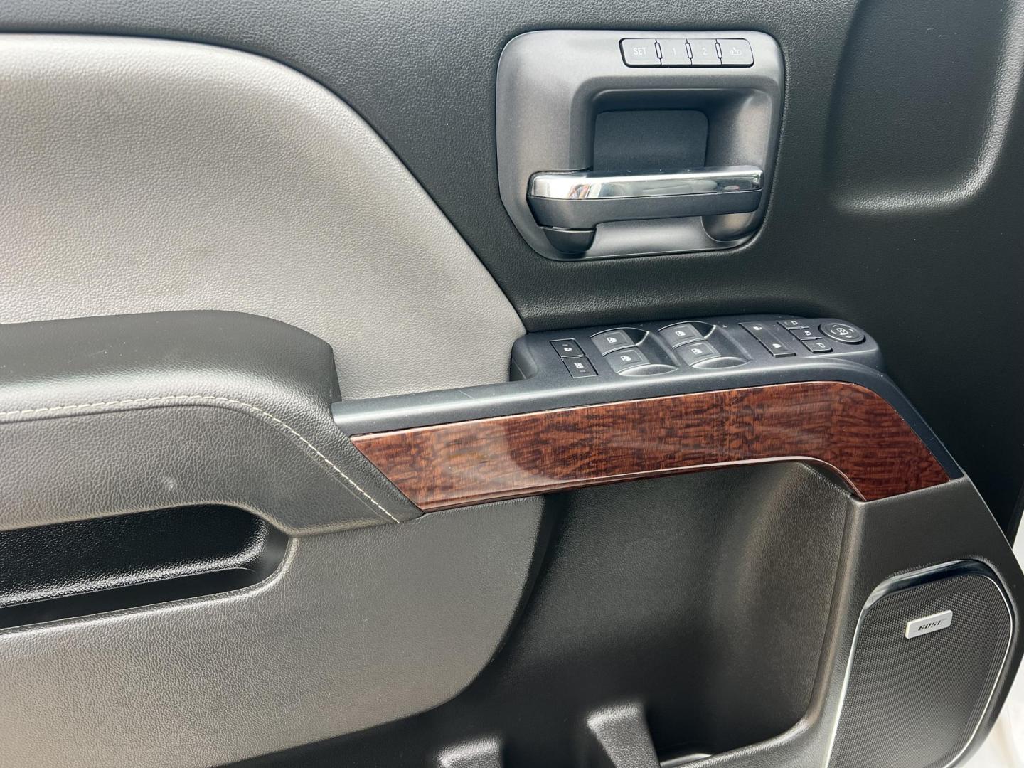 2018 White /Tan GMC Sierra 1500 SLT (3GTP1NEC1JG) with an 5.3L V8 OHV 16V engine, 6-Speed Automatic transmission, located at 4520 Airline Hwy, Baton Rouge, LA, 70805, (225) 357-1497, 30.509325, -91.145432 - 2018 GMC Sierra Crew Cab SLT ***ONE OWNER & NO ACCIDENTS*** 5.3 V8 Gas, 178K Miles, Heated & Cooled Leather, Bose Stereo, A/C & Heat, All Power, Bed Cover, Tow Pkg & More. FOR INFO PLEASE CONTACT JEFF AT 225-413-0981. CHECK OUT OUR A+ RATING WITH THE BETTER BUSINESS BUREAU. WE HAVE BEEN A FAMILY OWN - Photo#15