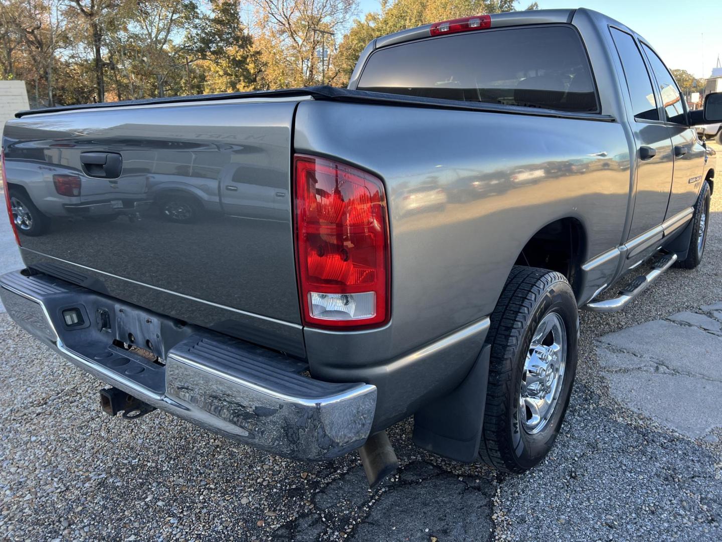 2006 Gray /Gray Dodge Ram 3500 Lonestar (3D7LL38C56G) with an 5.9L L6 OHV 24V TURBO DIESEL engine, Automatic transmission, located at 4520 Airline Hwy, Baton Rouge, LA, 70805, (225) 357-1497, 30.509325, -91.145432 - 2006 Dodge Ram 3500 Quad Cad 2WD ***ONE OWNER*** 5.9L Turbo Diesel, 231K Miles, Automatic, Leather Seats, A/C & Heat, Power Seat, Windows, Locks & Mirrors, Seating For 6, Spray In Bedliner, Tow Package. FOR INFO PLEASE CONTACT JEFF AT 225-413-0981. CHECK OUT OUR A+ RATING WITH THE BETTER BUSINESS BU - Photo#5
