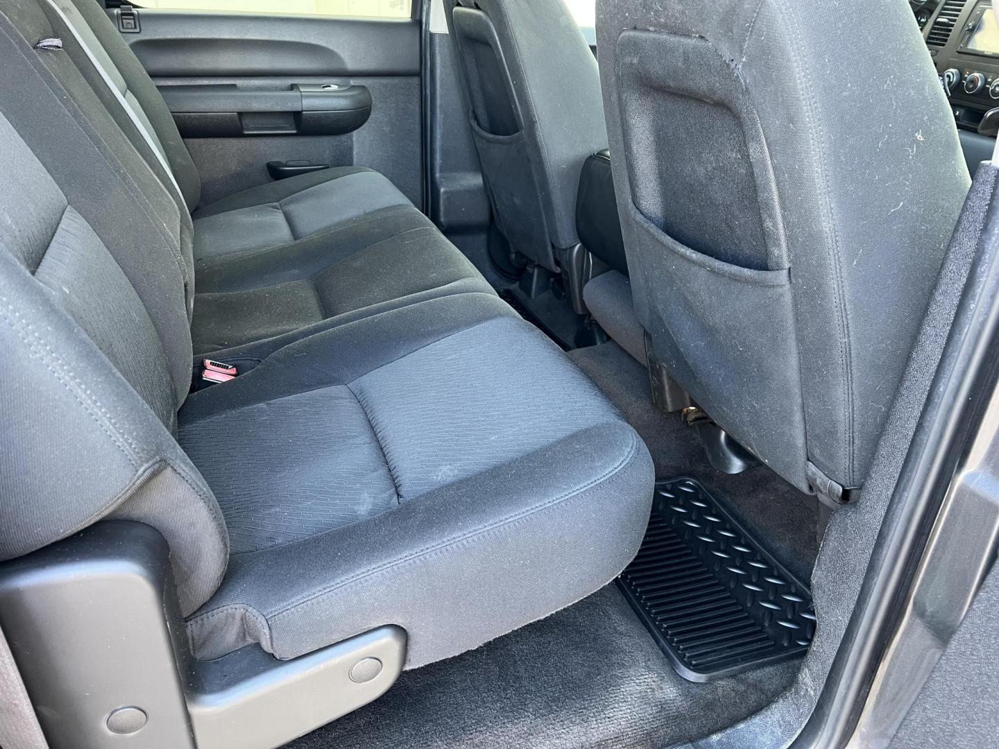 2011 Gray /Black GMC Sierra 1500 SL (3GTP1UEA4BG) with an 4.8L V8 OHV 16V engine, 4-Speed Automatic transmission, located at 4520 Airline Hwy, Baton Rouge, LA, 70805, (225) 357-1497, 30.509325, -91.145432 - 2011 GMC Sierra 1500 Crew Cab SL 4.8 V8 Gas, 211K Miles, Cold A/C, Power Windows, Locks & Mirrors, 6 1/2 Bed, Good Tires. FOR INFO PLEASE CONTACT JEFF AT 225-413-0981. CHECK OUT OUR A+ RATING WITH THE BETTER BUSINESS BUREAU. WE HAVE BEEN A FAMILY OWNED AND OPERATED BUSINESS AT THE SAME LOCATION FO - Photo#12