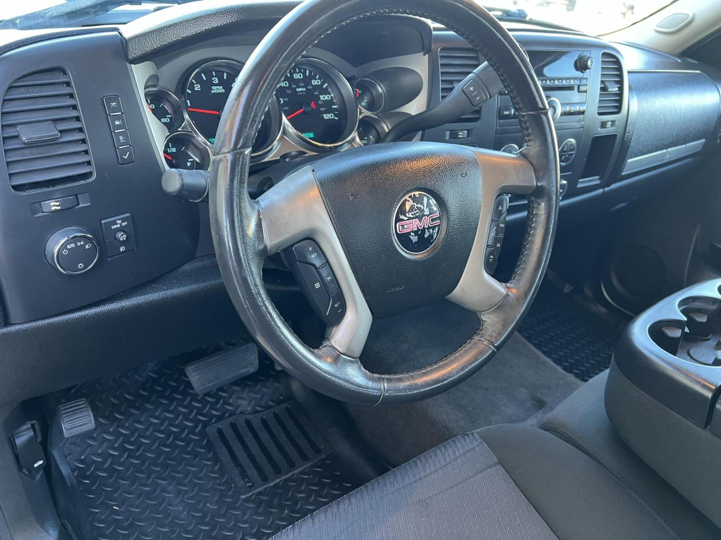 2011 Silver /Black GMC Sierra 1500 SLE (3GTP1VE03BG) with an 5.3L V8 OHV 16V FFV engine, 6-Speed Automatic transmission, located at 4520 Airline Hwy, Baton Rouge, LA, 70805, (225) 357-1497, 30.509325, -91.145432 - 2011 GMC Sierra 1500 Crew Cab SLE ***ONE OWNER*** 5.3 V8 Gas, 133K Miles, Cold A/C, Power Windows, Locks & Mirrors, Seats 6, Tow Package. Radio Display Doesn't Light Up. FOR INFO PLEASE CONTACT JEFF AT 225-413-0981. CHECK OUT OUR A+ RATING WITH THE BETTER BUSINESS BUREAU. WE HAVE BEEN A FAMILY OWNED - Photo#14