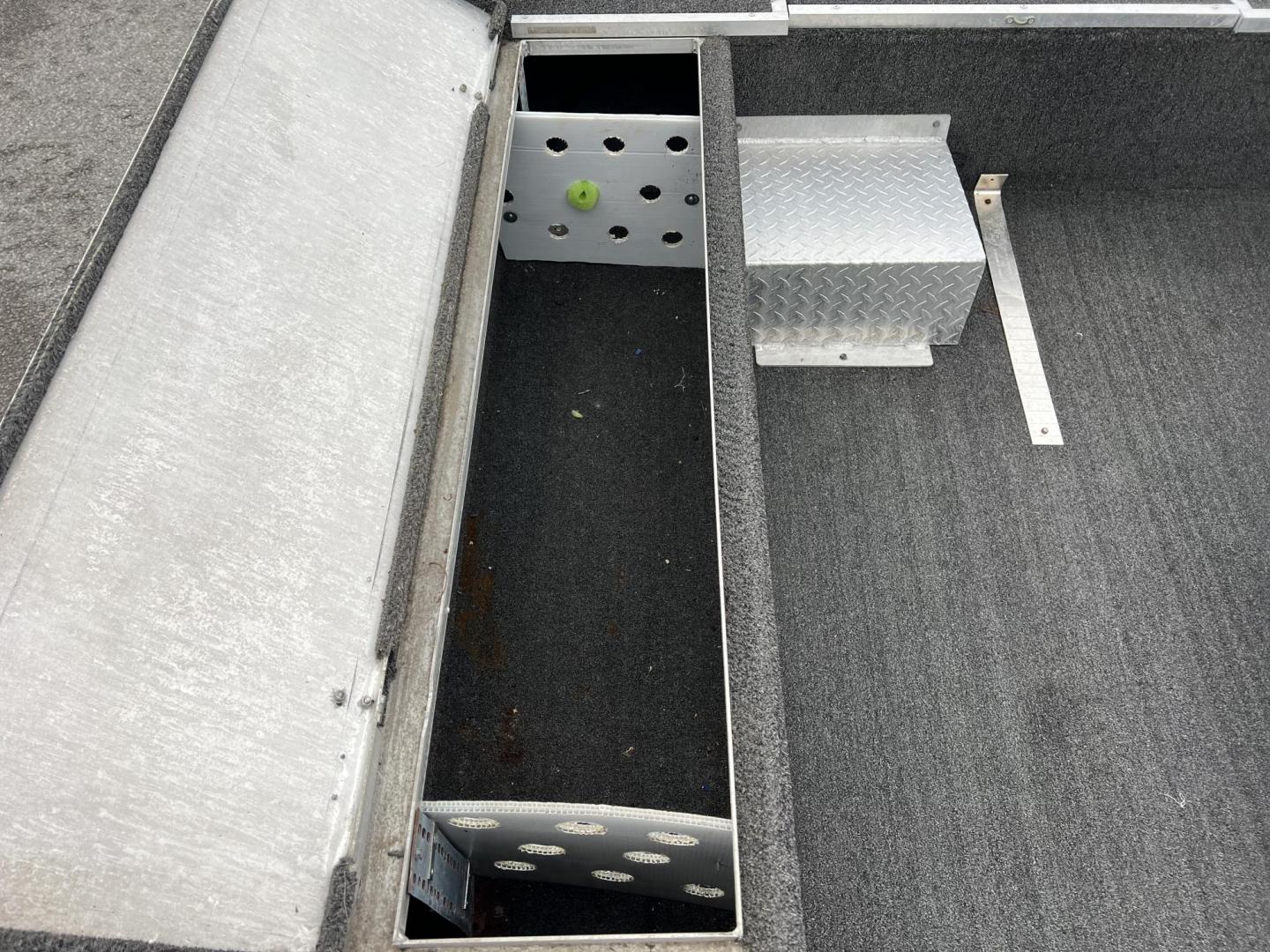 2001 Silver , located at 4520 Airline Hwy, Baton Rouge, LA, 70805, (225) 357-1497, 30.509325, -91.145432 - 2001 Custom Built Alumium Bass Boat 18 1/2 Ft Long 2006 Mercury OptiMax 150HP 220 Hrs, Motorguide Trolling Motor, Rod Box, 3 Other Storages, Lowrance Electronics, On Board Charger, 53 Is Top Speed - Photo#9