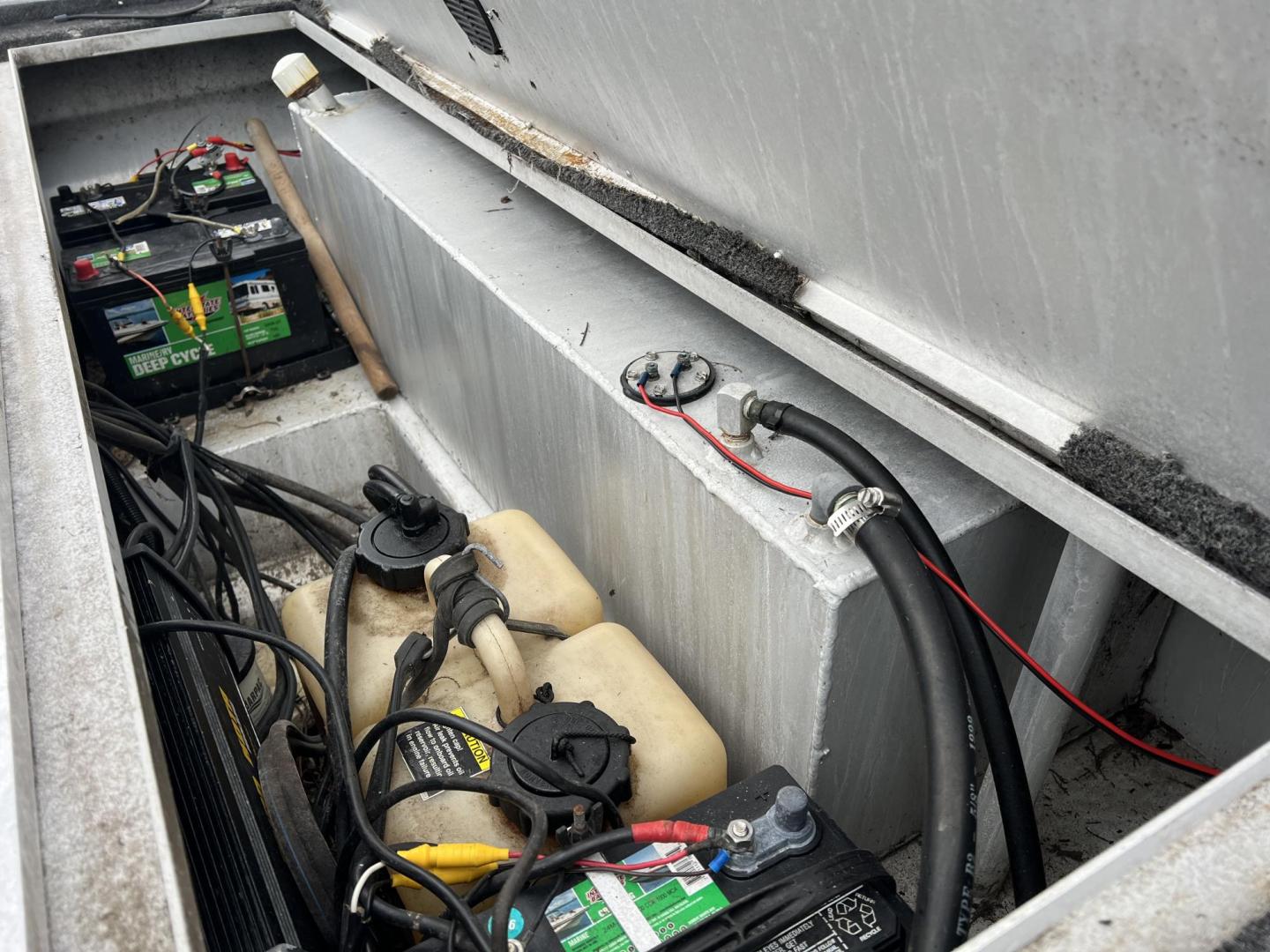 2001 Silver , located at 4520 Airline Hwy, Baton Rouge, LA, 70805, (225) 357-1497, 30.509325, -91.145432 - 2001 Custom Built Alumium Bass Boat 18 1/2 Ft Long 2006 Mercury OptiMax 150HP 220 Hrs, Motorguide Trolling Motor, Rod Box, 3 Other Storages, Lowrance Electronics, On Board Charger, 53 Is Top Speed - Photo#10