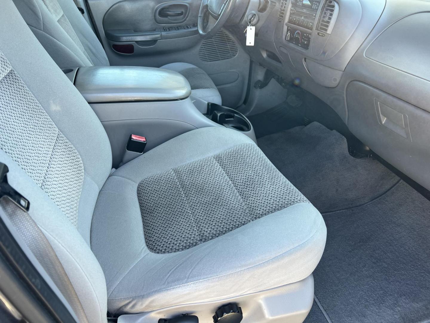 2003 Gray /Gray Ford F-150 XLT (1FTRW07643K) with an 4.6L V8 SOHC 16V engine, 4-Speed Automatic Overdrive transmission, located at 4520 Airline Hwy, Baton Rouge, LA, 70805, (225) 357-1497, 30.509325, -91.145432 - 2003 Ford F-150 SuperCrew XLT **ONE OWNER** 4.6 V8 Gas, 158K Miles, Automatic, A/C & Heat, Power Windows & Locks, Bedcover, Alloy Wheels. FOR INFO PLEASE CONTACT JEFF AT 225-413-0981. CHECK OUT OUR A+ RATING WITH THE BETTER BUSINESS BUREAU. WE HAVE BEEN A FAMILY OWNED AND OPERATED BUSINESS AT THE S - Photo#12