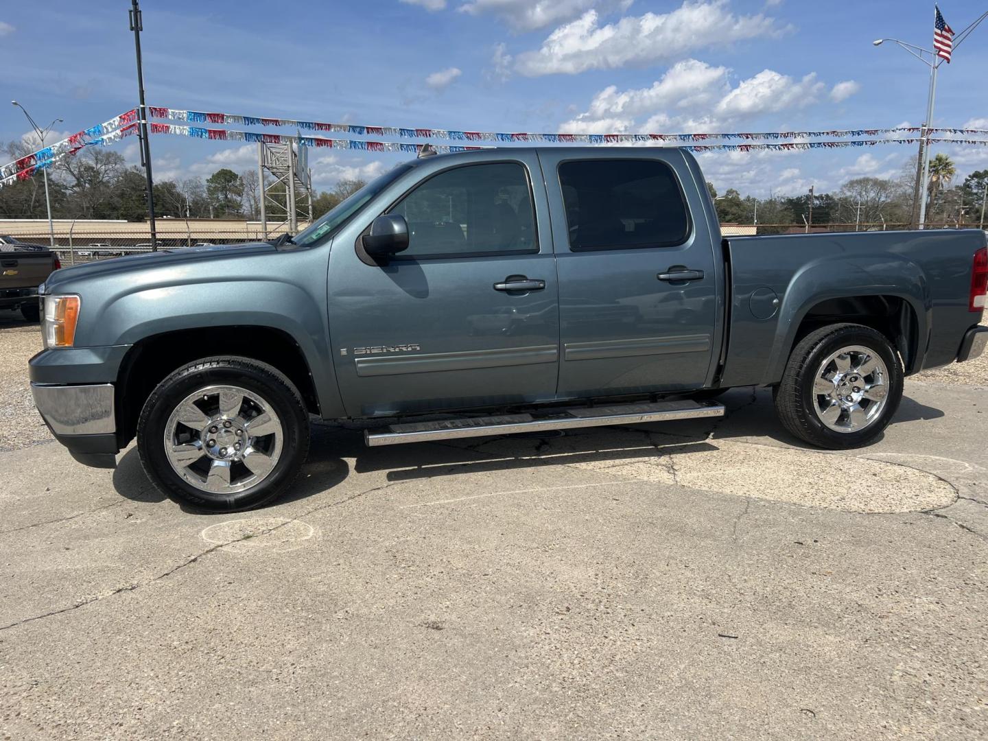 2009 Blue /Black GMC Sierra 1500 SLT (3GTEC33J39G) with an 5.3L V8 OHV 16V engine, 6-Speed Automatic transmission, located at 4520 Airline Hwy, Baton Rouge, LA, 70805, (225) 357-1497, 30.509325, -91.145432 - 2009 GMC Sierra 1500 Crew Cab SLT 5.3 V8 Gas, 181K Miles, Leather, Cold A/C, Power Windows, Locks & Mirrors, Spray In Bedliner, Tow Package. DOD Has Been Deleted. Front Fender Paint Is Faded. FOR INFO PLEASE CONTACT JEFF AT 225-413-0981. CHECK OUT OUR A+ RATING WITH THE BETTER BUSINESS BUREAU. WE H - Photo#1