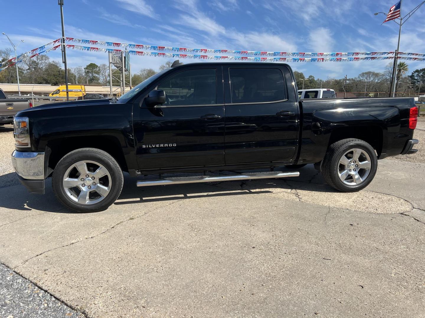 2017 Black /Black Chevrolet Silverado 1500 LT (3GCPCREC3HG) with an 5.3L V8 engine, 6-Speed Automatic transmission, located at 4520 Airline Hwy, Baton Rouge, LA, 70805, (225) 357-1497, 30.509325, -91.145432 - 2017 Chevrolet Silverado 1500 Crew Cab LT 5.3 V8 Gas, 122K Miles, Leather Seats, Cold A/C, Power Windows, Locks & Mirrors, Backup Camera, 20" Alloy Wheels, Tow Package. FOR INFO PLEASE CONTACT JEFF AT 225-413-0981. CHECK OUT OUR A+ RATING WITH THE BETTER BUSINESS BUREAU. WE HAVE BEEN A FAMILY OWNED - Photo#1