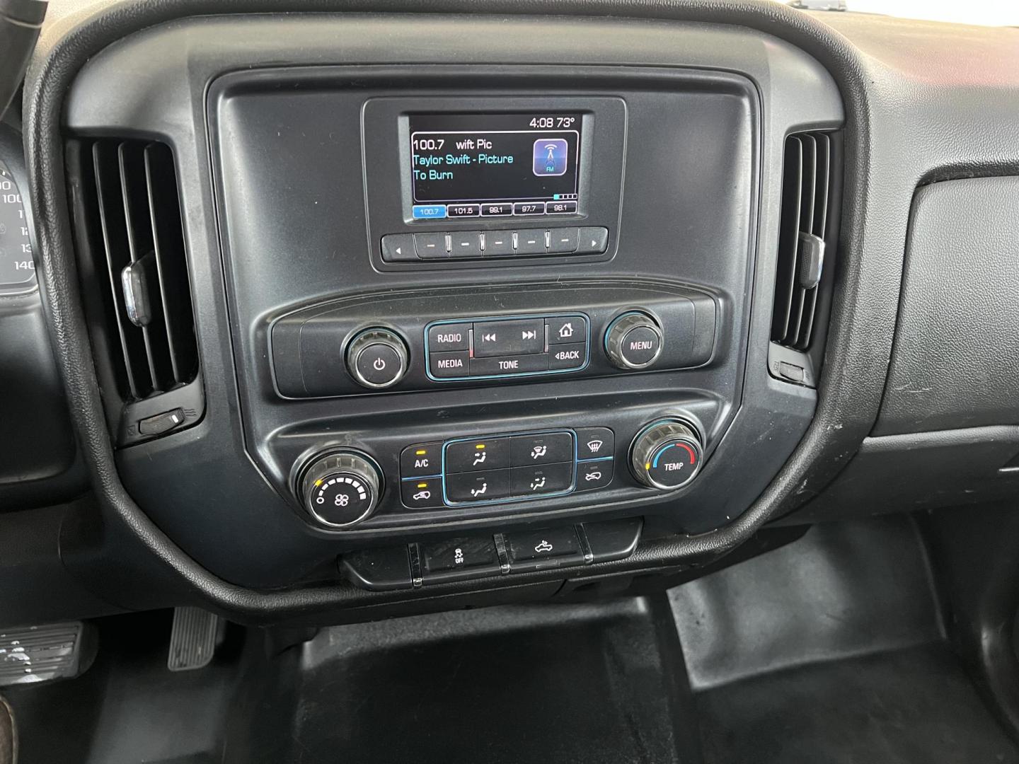 2017 White /Gray Chevrolet Silverado 2500HD Work Truck (1GC2CUEG0HZ) with an 6.0L V8 engine, 6-Speed Automatic transmission, located at 4520 Airline Hwy, Baton Rouge, LA, 70805, (225) 357-1497, 30.509325, -91.145432 - 2017 Chevrolet Silverado 2500HD Double Cab With Knapheide Service Bed 2WD, 6.0 V8 Gas, 155K Miles, Cold A/C, Power Windows, Locks & Mirrors, Tow Package. Clean Title But Has Been Wrecked In The Front. FOR INFO PLEASE CONTACT JEFF AT 225-413-0981. CHECK OUT OUR A+ RATING WITH THE BETTER BUSINESS BURE - Photo#11