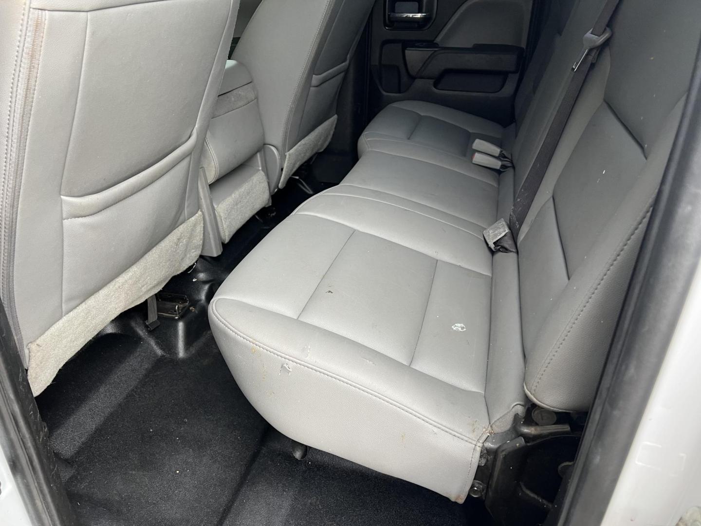 2017 White /Gray Chevrolet Silverado 2500HD Work Truck (1GC2CUEG0HZ) with an 6.0L V8 engine, 6-Speed Automatic transmission, located at 4520 Airline Hwy, Baton Rouge, LA, 70805, (225) 357-1497, 30.509325, -91.145432 - 2017 Chevrolet Silverado 2500HD Double Cab With Knapheide Service Bed 2WD, 6.0 V8 Gas, 155K Miles, Cold A/C, Power Windows, Locks & Mirrors, Tow Package. Clean Title But Has Been Wrecked In The Front. FOR INFO PLEASE CONTACT JEFF AT 225-413-0981. CHECK OUT OUR A+ RATING WITH THE BETTER BUSINESS BURE - Photo#15