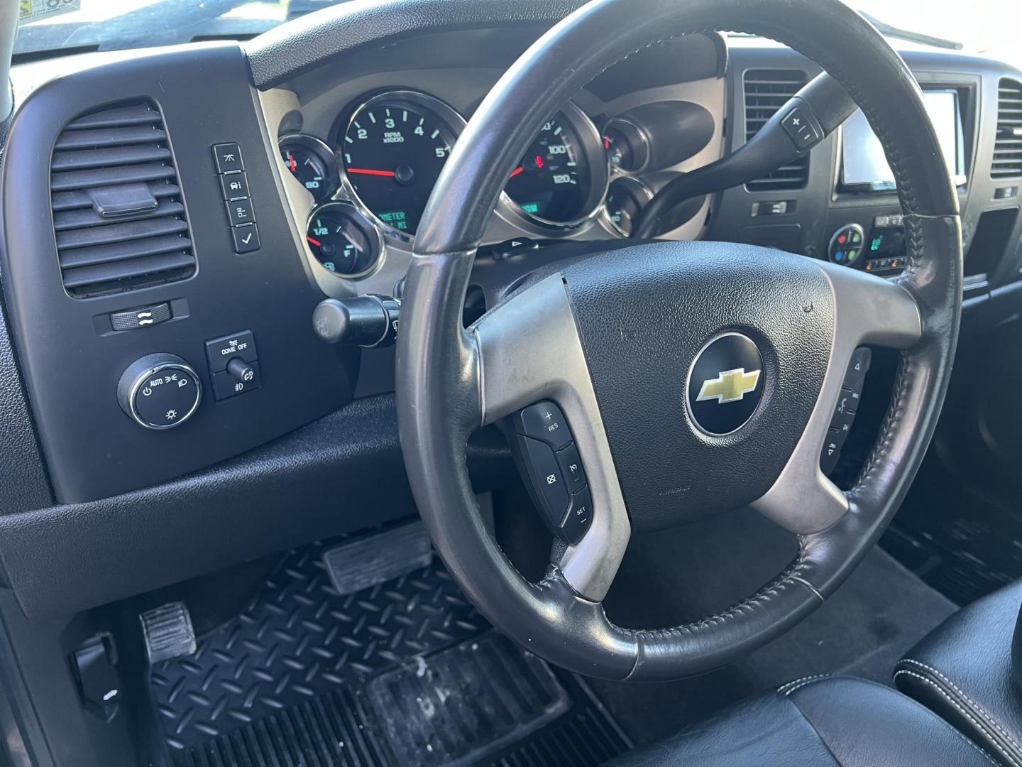 2012 Brown /Black Chevrolet Silverado 1500 LT Z71 (1GCRKSE76CZ) with an 5.3L V8 engine, 6-Speed Automatic transmission, located at 4520 Airline Hwy, Baton Rouge, LA, 70805, (225) 357-1497, 30.509325, -91.145432 - 2012 Chevrolet Silverado 1500 Ext Cab LT Z71 4X4 5.3 V8 Gas, 176K Miles, Leather Seats, Cold A/C, Power Windows, Locks & Mirrors, Bed Cover, Tow Package. FOR INFO PLEASE CONTACT JEFF AT 225-413-0981. CHECK OUT OUR A+ RATING WITH THE BETTER BUSINESS BUREAU. WE HAVE BEEN A FAMILY OWNED AND OPERATED - Photo#15
