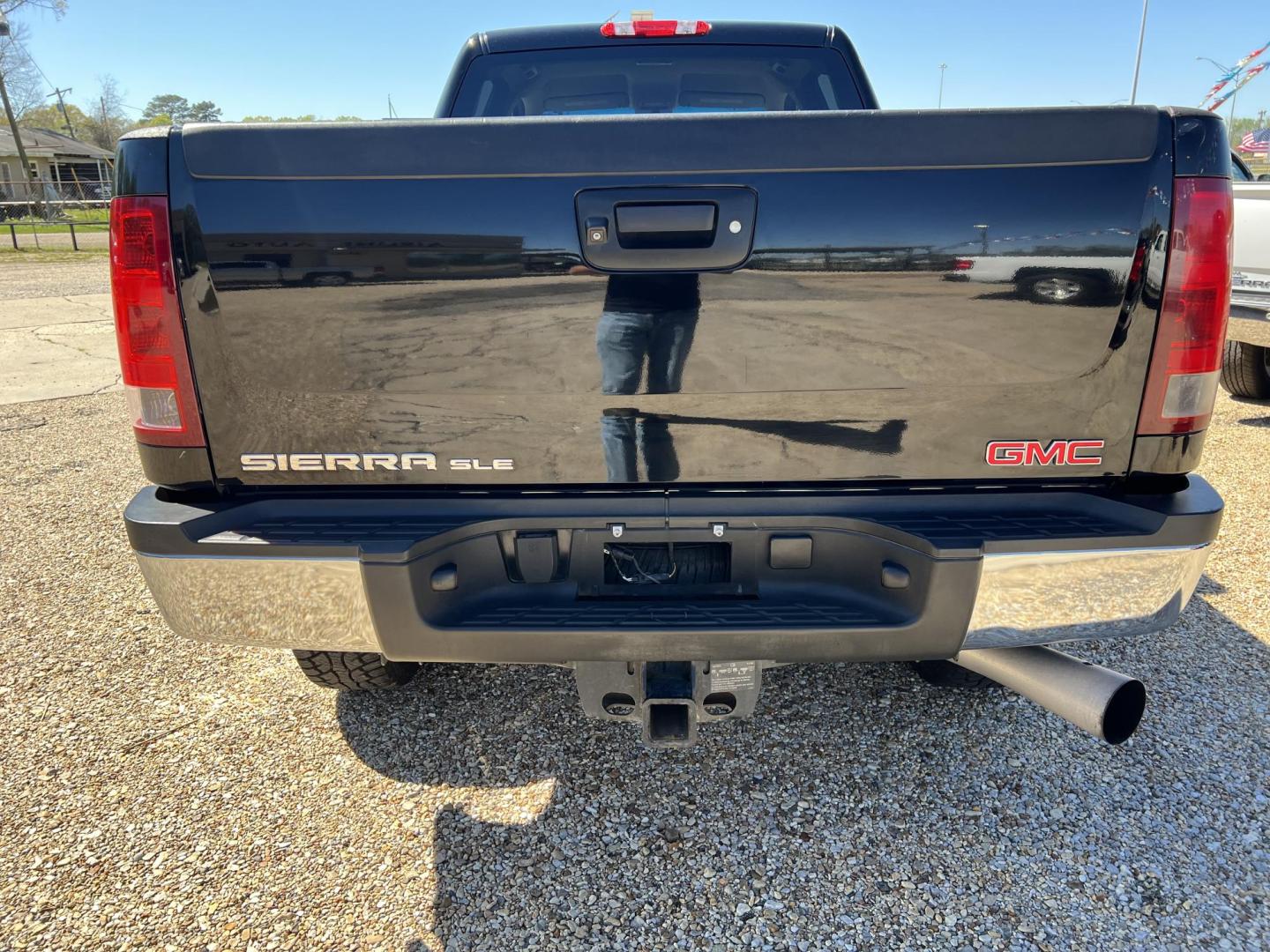 2014 Black /Black GMC Sierra 2500HD SLE Z71 (1GT120C88EF) with an 6.6L V8 OHV 32V TURBO DIESEL engine, 6-Speed Automatic transmission, located at 4520 Airline Hwy, Baton Rouge, LA, 70805, (225) 357-1497, 30.509325, -91.145432 - 2014 GMC Sierra 2500HD Crew Cab SLE Z71 4X4 **ONE OWNER & NO ACCIDENTS** 6.6 Duramax Diesel, Allison Transmission, Deleted, 234K Miles, Cold A/C, Power Windows, Locks & Mirrors, Spray In Bedliner, 5th Wheel Rails, Tow Package. FOR INFO PLEASE CONTACT JEFF AT 225-413-0981. CHECK OUT OUR A+ RATING WI - Photo#7