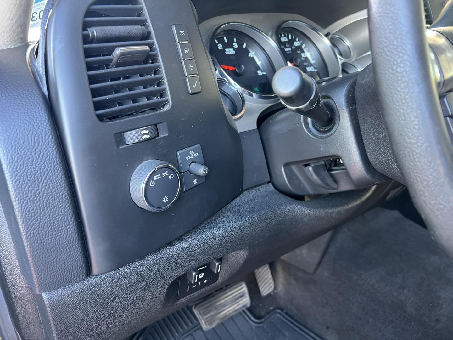 2014 Black /Black GMC Sierra 2500HD SLE Z71 (1GT120C88EF) with an 6.6L V8 OHV 32V TURBO DIESEL engine, 6-Speed Automatic transmission, located at 4520 Airline Hwy, Baton Rouge, LA, 70805, (225) 357-1497, 30.509325, -91.145432 - 2014 GMC Sierra 2500HD Crew Cab SLE Z71 4X4 **ONE OWNER & NO ACCIDENTS** 6.6 Duramax Diesel, Allison Transmission, Deleted, 234K Miles, Cold A/C, Power Windows, Locks & Mirrors, Spray In Bedliner, 5th Wheel Rails, Tow Package. FOR INFO PLEASE CONTACT JEFF AT 225-413-0981. CHECK OUT OUR A+ RATING WI - Photo#14