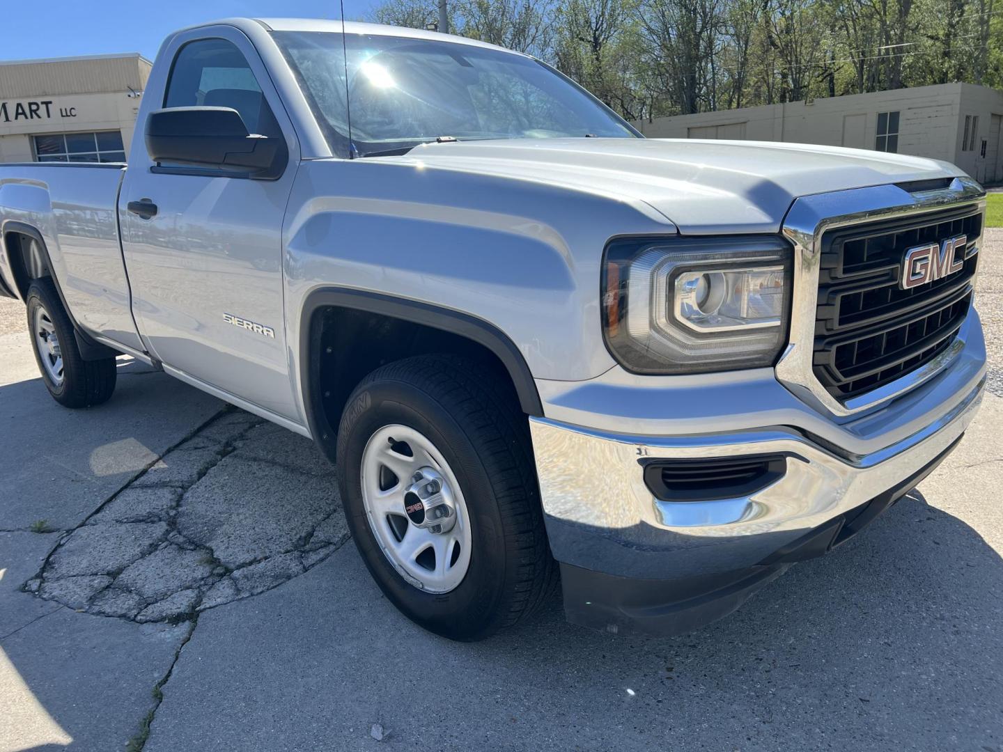 2018 Silver /Gray GMC Sierra 1500 (1GTN1LEC8JZ) with an 5.3L V8 engine, 6-Speed Automatic transmission, located at 4520 Airline Hwy, Baton Rouge, LA, 70805, (225) 357-1497, 30.509325, -91.145432 - 2018 GMC Sierra 1500 Reg Cab 8Ft Bed ***NO ACCIDENTS*** 5.3 V8 Gas, 134K Miles, Cold A/C, Power Windows, Locks & Mirrors, Spray In Bedliner, Backup Camera, Tow Package. Has Hail Dings On Hood. FOR INFO PLEASE CONTACT JEFF AT 225-413-0981. CHECK OUT OUR A+ RATING WITH THE BETTER BUSINESS BUREAU. WE H - Photo#3