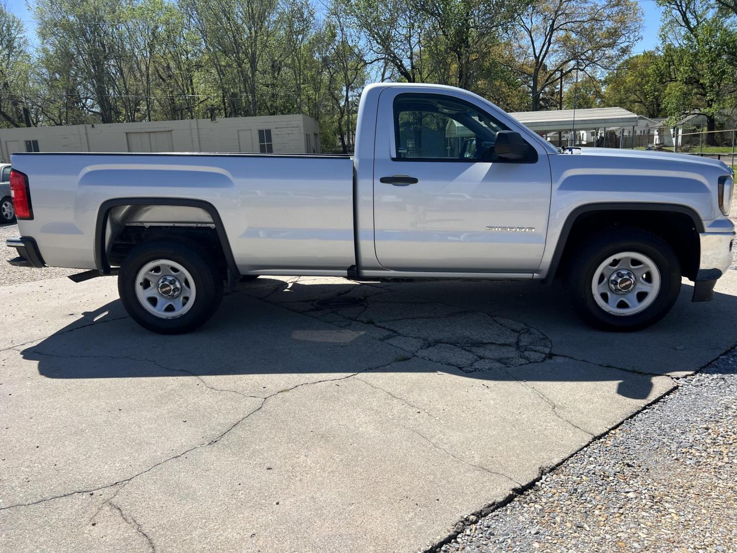 2018 Silver /Gray GMC Sierra 1500 (1GTN1LEC8JZ) with an 5.3L V8 engine, 6-Speed Automatic transmission, located at 4520 Airline Hwy, Baton Rouge, LA, 70805, (225) 357-1497, 30.509325, -91.145432 - 2018 GMC Sierra 1500 Reg Cab 8Ft Bed ***NO ACCIDENTS*** 5.3 V8 Gas, 134K Miles, Cold A/C, Power Windows, Locks & Mirrors, Spray In Bedliner, Backup Camera, Tow Package. Has Hail Dings On Hood. FOR INFO PLEASE CONTACT JEFF AT 225-413-0981. CHECK OUT OUR A+ RATING WITH THE BETTER BUSINESS BUREAU. WE H - Photo#4