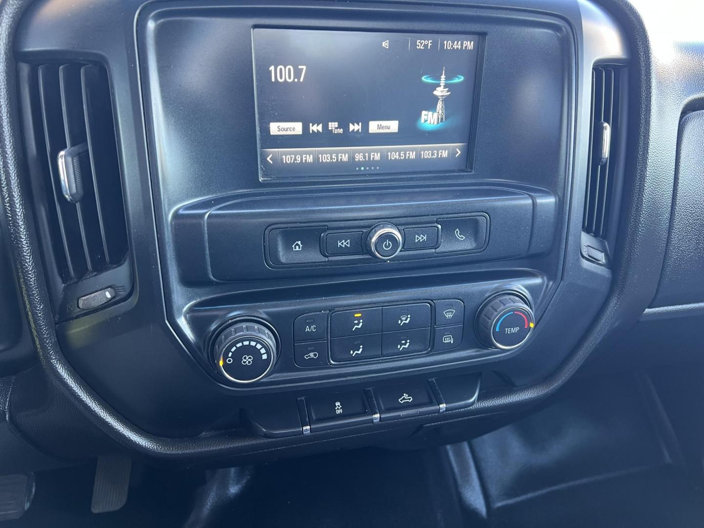 2018 Silver /Gray GMC Sierra 1500 (1GTN1LEC8JZ) with an 5.3L V8 engine, 6-Speed Automatic transmission, located at 4520 Airline Hwy, Baton Rouge, LA, 70805, (225) 357-1497, 30.509325, -91.145432 - 2018 GMC Sierra 1500 Reg Cab 8Ft Bed ***NO ACCIDENTS*** 5.3 V8 Gas, 134K Miles, Cold A/C, Power Windows, Locks & Mirrors, Spray In Bedliner, Backup Camera, Tow Package. Has Hail Dings On Hood. FOR INFO PLEASE CONTACT JEFF AT 225-413-0981. CHECK OUT OUR A+ RATING WITH THE BETTER BUSINESS BUREAU. WE H - Photo#9