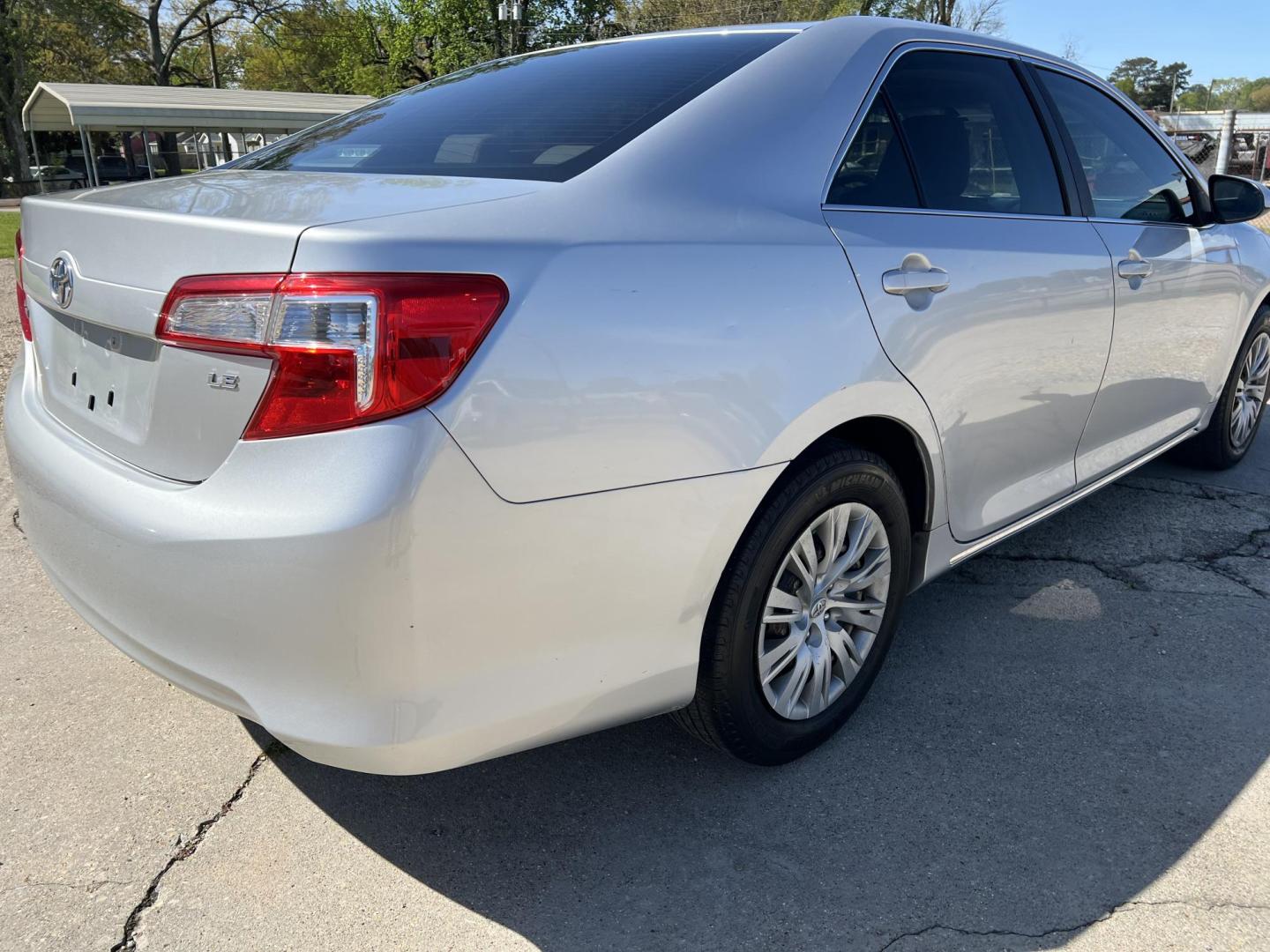 2012 Silver /Gray Toyota Camry LE (4T1BF1FK6CU) with an 2.5L L4 DOHC 16V engine, 6-Speed Automatic transmission, located at 4520 Airline Hwy, Baton Rouge, LA, 70805, (225) 357-1497, 30.509325, -91.145432 - 2012 Toyota Camry LE 2.5L Gas Saver, 229K Miles, Cold A/C, Power Windows, Locks & Mirrors, Touch Screen Radio. FOR INFO PLEASE CONTACT JEFF AT 225-413-0981. CHECK OUT OUR A+ RATING WITH THE BETTER BUSINESS BUREAU. WE HAVE BEEN A FAMILY OWNED AND OPERATED BUSINESS AT THE SAME LOCATION FOR OVER 48 YE - Photo#5