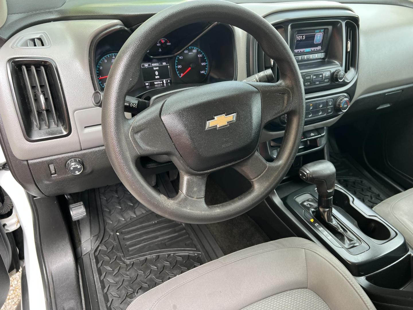 2016 White /Gray Chevrolet Colorado Work Truck (1GCHSBEA5G1) with an 2.5L L4 DOHC 16V GAS engine, 6-Speed Automatic transmission, located at 4520 Airline Hwy, Baton Rouge, LA, 70805, (225) 357-1497, 30.509325, -91.145432 - 2016 Chevrolet Colorado Ext Cab ***NO ACCIDENTS*** 2.5 4 Cylinder Gas, Automatic, 196K Miles, Cold A/C, Power Windows & Locks, Backup Camera, Tow Package. FOR INFO PLEASE CONTACT JEFF AT 225-413-0981. CHECK OUT OUR A+ RATING WITH THE BETTER BUSINESS BUREAU. WE HAVE BEEN A FAMILY OWNED AND OPERATED B - Photo#8
