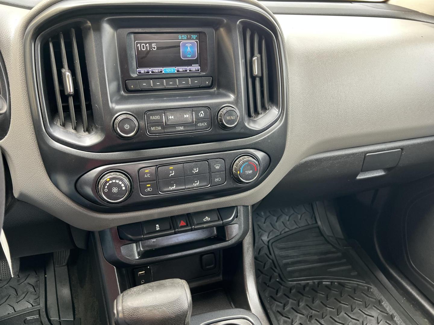 2016 White /Gray Chevrolet Colorado Work Truck (1GCHSBEA5G1) with an 2.5L L4 DOHC 16V GAS engine, 6-Speed Automatic transmission, located at 4520 Airline Hwy, Baton Rouge, LA, 70805, (225) 357-1497, 30.509325, -91.145432 - 2016 Chevrolet Colorado Ext Cab ***NO ACCIDENTS*** 2.5 4 Cylinder Gas, Automatic, 196K Miles, Cold A/C, Power Windows & Locks, Backup Camera, Tow Package. FOR INFO PLEASE CONTACT JEFF AT 225-413-0981. CHECK OUT OUR A+ RATING WITH THE BETTER BUSINESS BUREAU. WE HAVE BEEN A FAMILY OWNED AND OPERATED B - Photo#10
