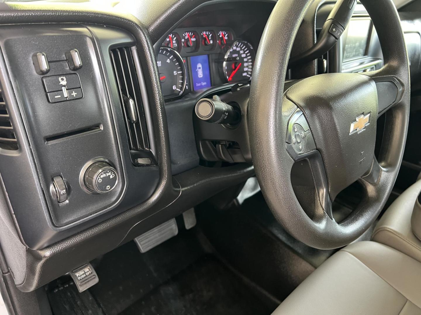 2019 White /Gray Chevrolet Silverado 2500HD Work Truck (2GB2CREG8K1) with an 6.0L V8 engine, 6-Speed Automatic transmission, located at 4520 Airline Hwy, Baton Rouge, LA, 70805, (225) 357-1497, 30.509325, -91.145432 - 2019 Chevrolet Silverado 2500HD Double Cab 2WD **ONE OWNER** Knapheide Utility Bed, 6.0 V8 Gas, 237K Miles, Cold A/C, Power Windows, Locks & Mirrors, Tow Package. FOR INFO PLEASE CONTACT JEFF AT 225-413-0981. CHECK OUT OUR A+ RATING WITH THE BETTER BUSINESS BUREAU. WE HAVE BEEN A FAMILY OWNED AND O - Photo#10