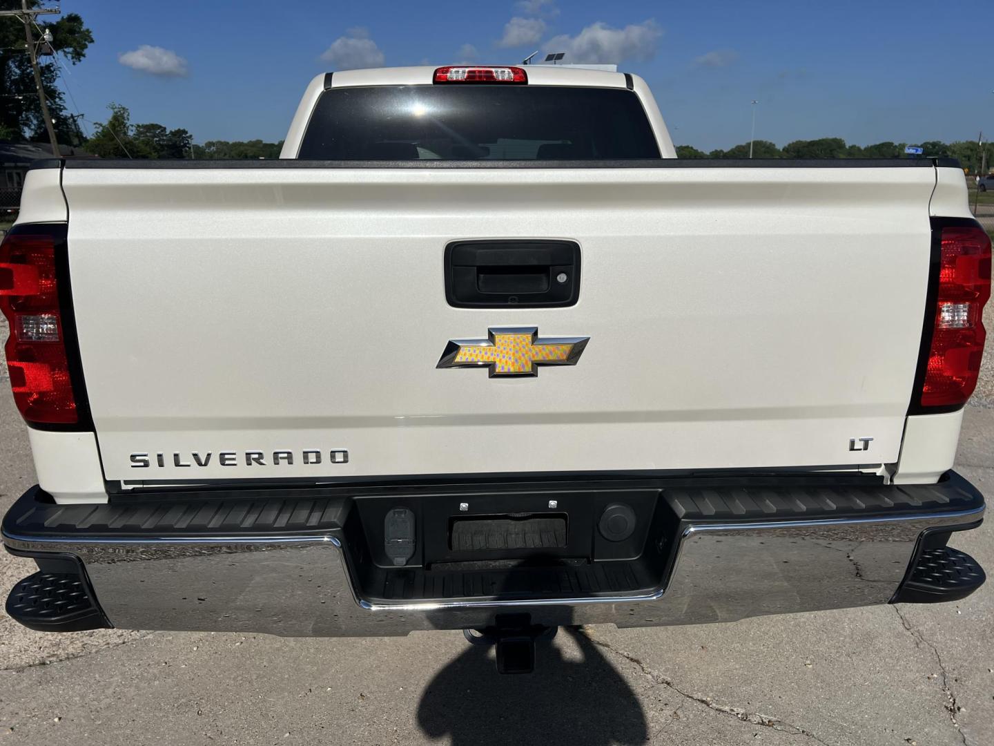 2015 White Diamond /Tan Chevrolet Silverado 1500 LT (3GCPCREC1FG) with an 5.3L V8 engine, 6-Speed Automatic transmission, located at 4520 Airline Hwy, Baton Rouge, LA, 70805, (225) 357-1497, 30.509325, -91.145432 - 2015 Chevrolet Silverado Crew Cab LT 2WD **ONE OWNER** 5.3 V8 Gas, 118K Miles, Katzkin Leather Seats, Cold A/C, Power Seats, Windows, Locks & Mirrors, Navigation, Backup Camera, Tow Package. FOR INFO PLEASE CONTACT JEFF AT 225-413-0981. CHECK OUT OUR A+ RATING WITH THE BETTER BUSINESS BUREAU. WE HAV - Photo#6