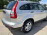 2009 Silver /Gray Honda CR-V LX (3CZRE38389G) with an 2.4L L4 DOHC 16V engine, Automatic transmission, located at 4520 Airline Hwy, Baton Rouge, LA, 70805, (225) 357-1497, 30.509325, -91.145432 - 2009 Honda CR-V LX 2.4L 4 Cylinder Gas Saver, 135K Miles, Cold A/C, Power Windows, Locks & Mirrors, Seating For 5. FOR INFO PLEASE CONTACT JEFF AT 225-413-0981. CHECK OUT OUR A+ RATING WITH THE BETTER BUSINESS BUREAU. WE HAVE BEEN A FAMILY OWNED AND OPERATED BUSINESS AT THE SAME LOCATION FOR OVER 4 - Photo#5