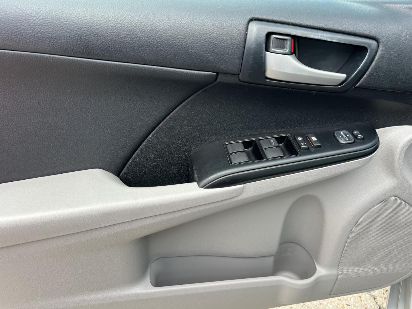 2014 Silver /Gray Toyota Camry LE (4T1BF1FK9EU) with an 2.5L L4 DOHC 16V engine, 6-Speed Automatic transmission, located at 4520 Airline Hwy, Baton Rouge, LA, 70805, (225) 357-1497, 30.509325, -91.145432 - 2014 Toyota Camry LE 2.5L 4 Cylinder Gas Saver, 182K Miles, Automatic, Bluetooth Radio, Cold A/C, Power Windows, Locks & Mirrors, Seating For 5. Always Serviced At Toyota Dealer. FOR INFO PLEASE CONTACT JEFF AT 225-413-0981. CHECK OUT OUR A+ RATING WITH THE BETTER BUSINESS BUREAU. WE HAVE BEEN A FA - Photo#15