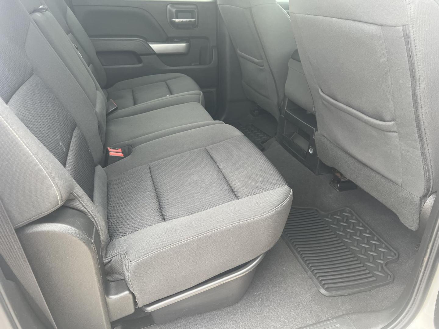 2018 Silver /Black Chevrolet Silverado 1500 Z71 (3GCUKREC4JG) with an 5.3L V8 engine, 6-Speed Automatic transmission, located at 4520 Airline Hwy, Baton Rouge, LA, 70805, (225) 357-1497, 30.509325, -91.145432 - 2018 Chevrolet Silverado Crew Cab Z71 4X4 **NO ACCIDENTS** 5.3 V8 Gas, 177K Miles, Cold A/C, Power Seat, Windows, Locks & Mirrors, Navigation, Backup Camera, Tow Package. Has Some Scratches & Minor Dent On Front Bumper. FOR INFO PLEASE CONTACT JEFF AT 225-413-0981. CHECK OUT OUR A+ RATING WITH THE - Photo#10