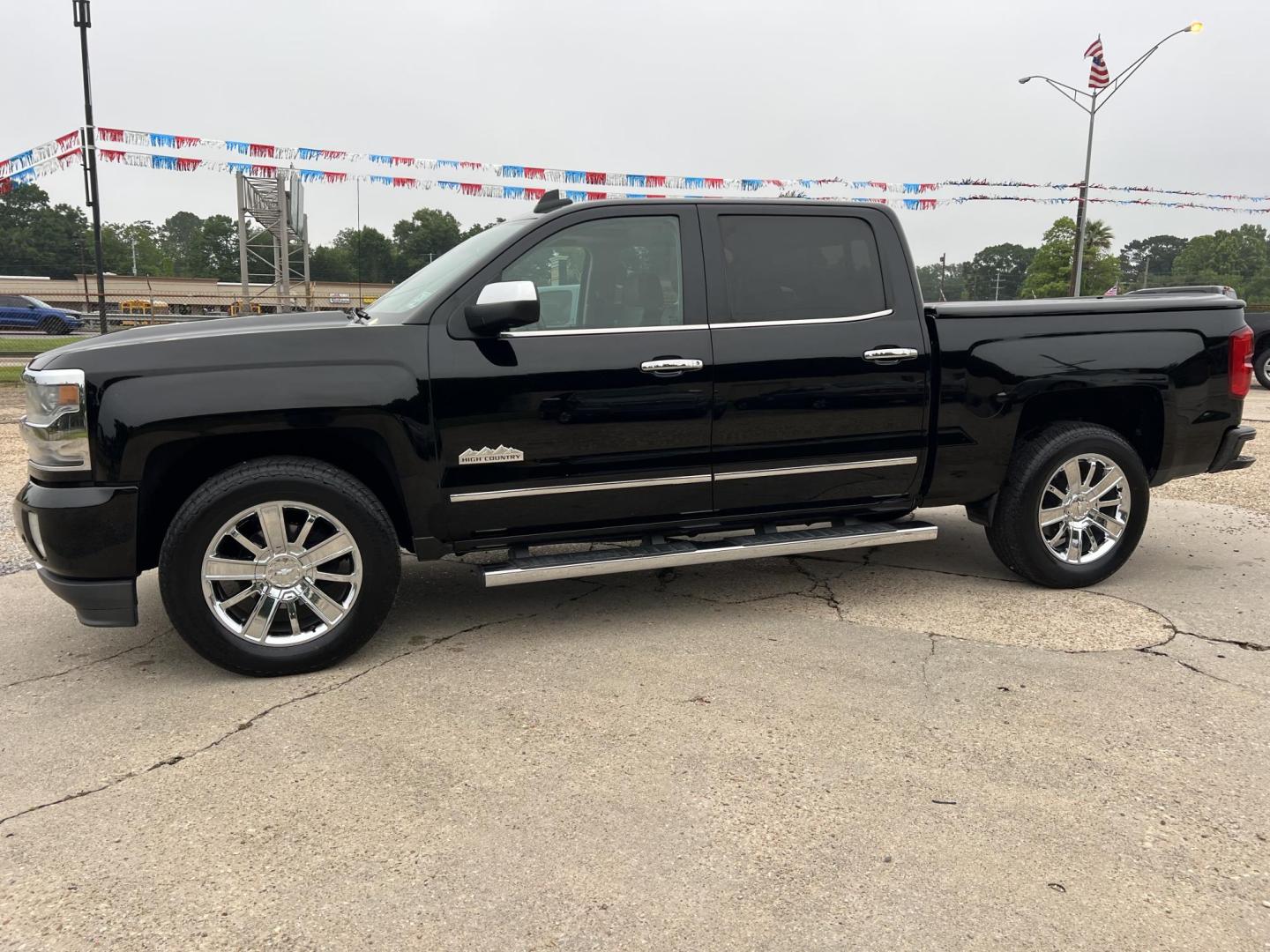 2016 Black /Brown Chevrolet Silverado 1500 High Country (3GCPCTECXGG) with an 5.3L V8 OHV 16V engine, 8 Speed Automatic transmission, located at 4520 Airline Hwy, Baton Rouge, LA, 70805, (225) 357-1497, 30.509325, -91.145432 - 2016 Chevrolet Silverado 1500 High Country **NO ACCIDENTS** 5.3 V8 Gas, 120K Miles, Heated & Cooled Leather, Sunroof, Bose Stereo, Cold A/C, All Power, Spray In Bedliner, Bed Cover, New Tires, Tow Package. FOR INFO PLEASE CONTACT JEFF AT 225-413-0981. CHECK OUT OUR A+ RATING WITH THE BETTER BUSINES - Photo#1