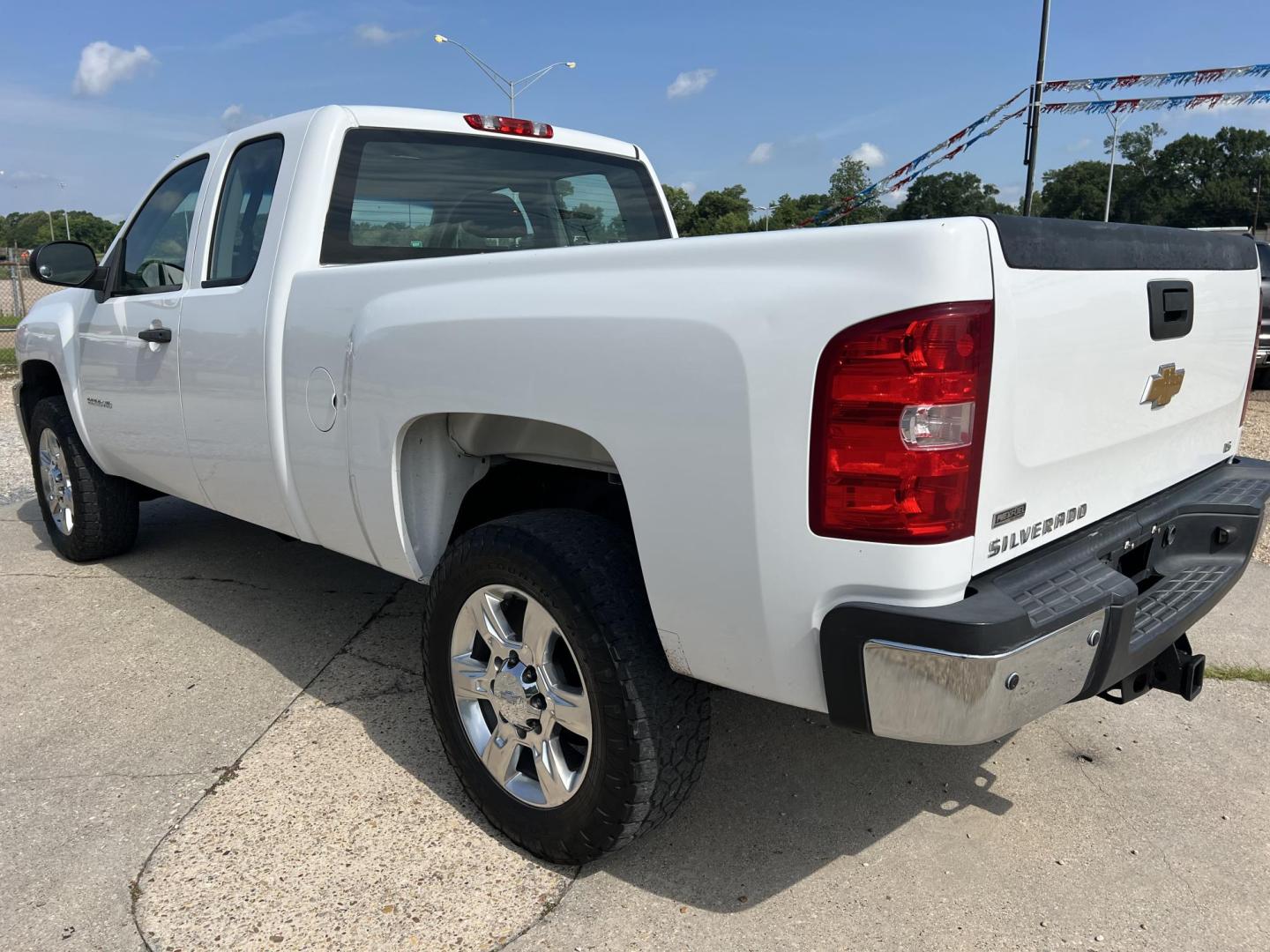 2012 White /Gray Chevrolet Silverado 2500HD Work Truck (1GC2CVCG7CZ) with an 6.0L V8 OHV 16V FFV engine, 6-Speed Automatic transmission, located at 4520 Airline Hwy, Baton Rouge, LA, 70805, (225) 357-1497, 30.509325, -91.145432 - 2012 Chevrolet Silverado 2500HD Ext Cab 2WD **ONLY 82K Miles, 6.0 V8 Gas, Cold A/C, Power Windows, Locks & Mirrors, Alloy 20'' Wheels, Tow Package. Rear Seat Has Been Taken Out For Professional Built Shelves. FOR INFO PLEASE CONTACT JEFF AT 225-413-0981. CHECK OUT OUR A+ RATING WITH THE BETTER BUSIN - Photo#7