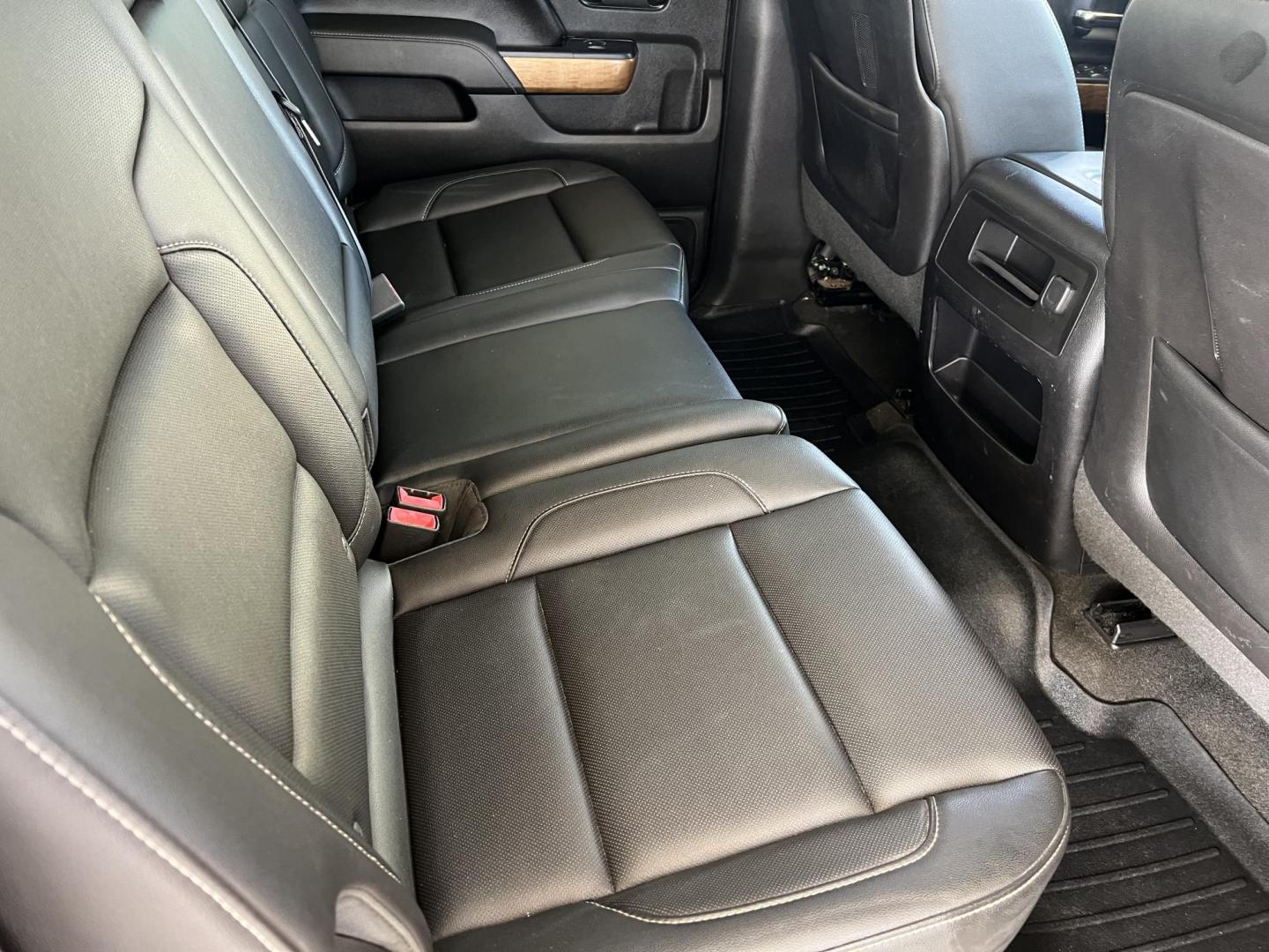 2015 Iridium Gray Metallic /Black Chevrolet Silverado 1500 LTZ (3GCPCSEC5FG) with an 5.3L V8 engine, 6-Speed Automatic transmission, located at 4520 Airline Hwy, Baton Rouge, LA, 70805, (225) 357-1497, 30.509325, -91.145432 - 2015 Chevrolet Silverado 1500 Crew Cab LTZ 2WD **ONE OWNER** 5.3 V8 Gas, 151K Miles, Heated & Cooled Leather, Sunroof, Bose Stereo, Cold A/C, All Power, Tow Package. FOR INFO PLEASE CONTACT JEFF AT 225-413-0981. CHECK OUT OUR A+ RATING WITH THE BETTER BUSINESS BUREAU. WE HAVE BEEN A FAMILY OWNED AND - Photo#12