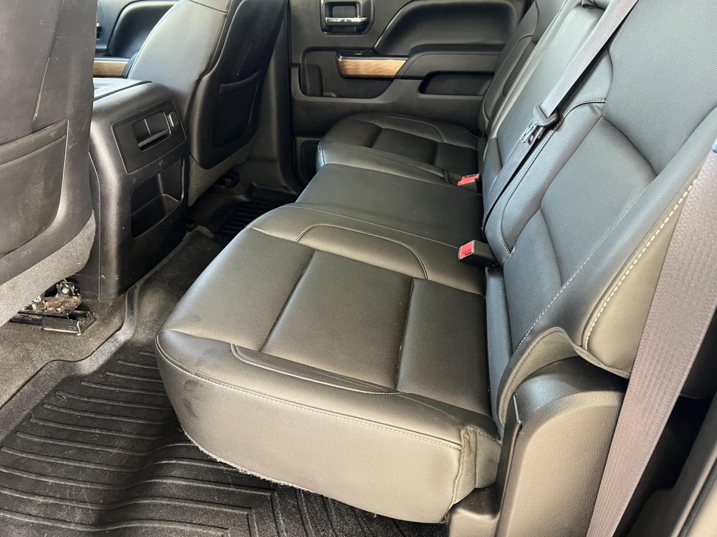 2015 Iridium Gray Metallic /Black Chevrolet Silverado 1500 LTZ (3GCPCSEC5FG) with an 5.3L V8 engine, 6-Speed Automatic transmission, located at 4520 Airline Hwy, Baton Rouge, LA, 70805, (225) 357-1497, 30.509325, -91.145432 - 2015 Chevrolet Silverado 1500 Crew Cab LTZ 2WD **ONE OWNER** 5.3 V8 Gas, 151K Miles, Heated & Cooled Leather, Sunroof, Bose Stereo, Cold A/C, All Power, Tow Package. FOR INFO PLEASE CONTACT JEFF AT 225-413-0981. CHECK OUT OUR A+ RATING WITH THE BETTER BUSINESS BUREAU. WE HAVE BEEN A FAMILY OWNED AND - Photo#13
