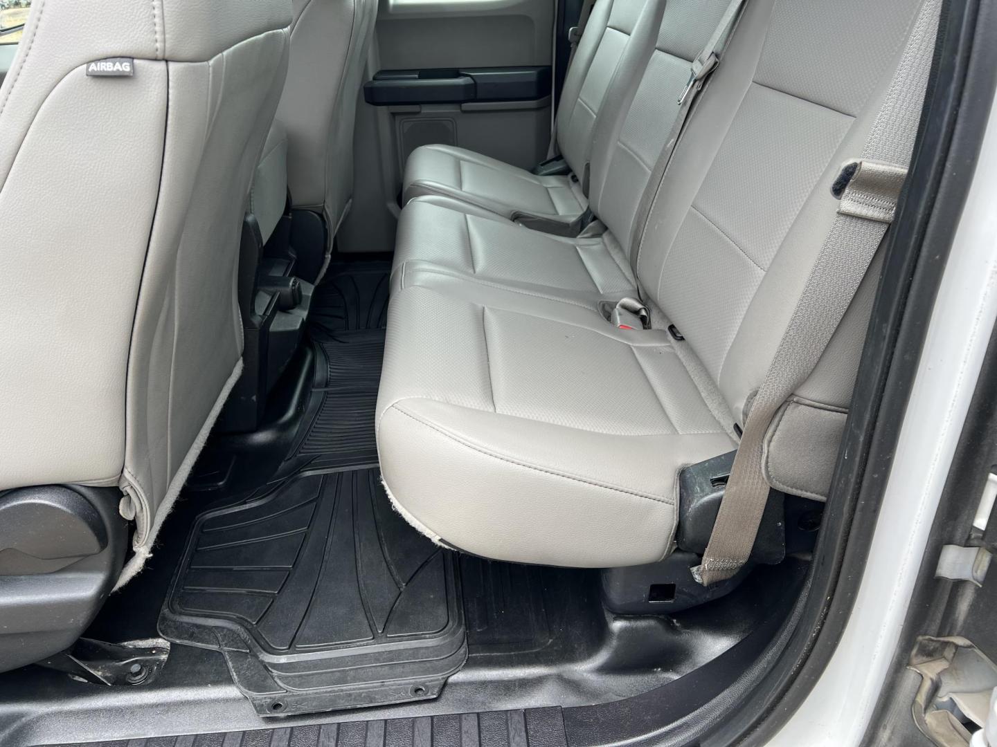 2017 White /Gray Ford F-150 XL (1FTEX1E85HF) with an 3.5L V6 engine, 6 Speed Automatic transmission, located at 4520 Airline Hwy, Baton Rouge, LA, 70805, (225) 357-1497, 30.509325, -91.145432 - 2017 Ford F-150 SuperCab XL 4X4 3.5 V6 Gas (Not Ecoboost), 157K Miles, 6.5 Ft Bed, Vinyl Seats, Cold A/C, Tow Package. FOR INFO PLEASE CONTACT JEFF AT 225-413-0981. CHECK OUT OUR A+ RATING WITH THE BETTER BUSINESS BUREAU. WE HAVE BEEN A FAMILY OWNED AND OPERATED BUSINESS AT THE SAME LOCATION FOR OV - Photo#12