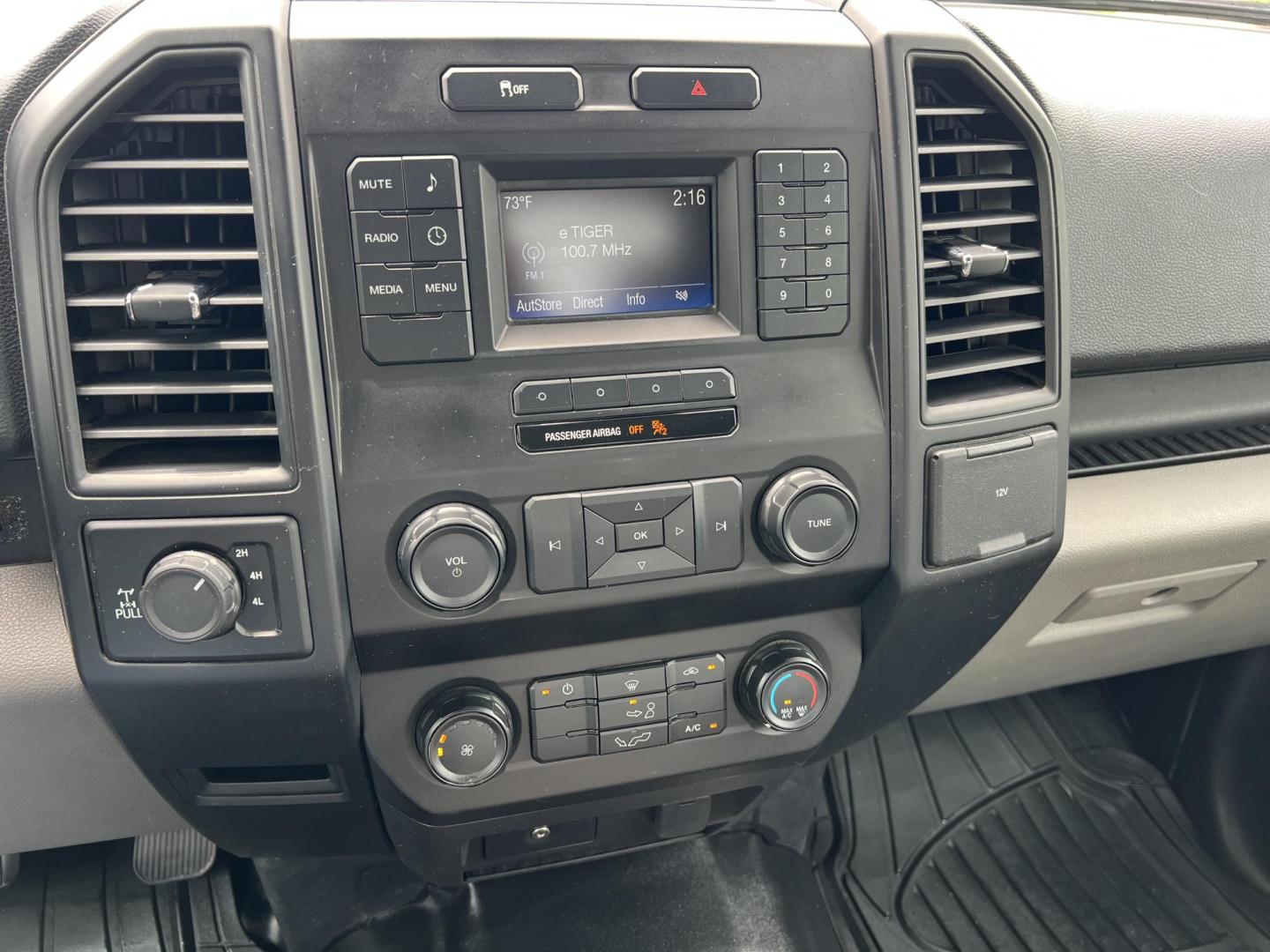 2017 White /Gray Ford F-150 XL (1FTEX1E85HF) with an 3.5L V6 engine, 6 Speed Automatic transmission, located at 4520 Airline Hwy, Baton Rouge, LA, 70805, (225) 357-1497, 30.509325, -91.145432 - 2017 Ford F-150 SuperCab XL 4X4 3.5 V6 Gas (Not Ecoboost), 157K Miles, 6.5 Ft Bed, Vinyl Seats, Cold A/C, Tow Package. FOR INFO PLEASE CONTACT JEFF AT 225-413-0981. CHECK OUT OUR A+ RATING WITH THE BETTER BUSINESS BUREAU. WE HAVE BEEN A FAMILY OWNED AND OPERATED BUSINESS AT THE SAME LOCATION FOR OV - Photo#16
