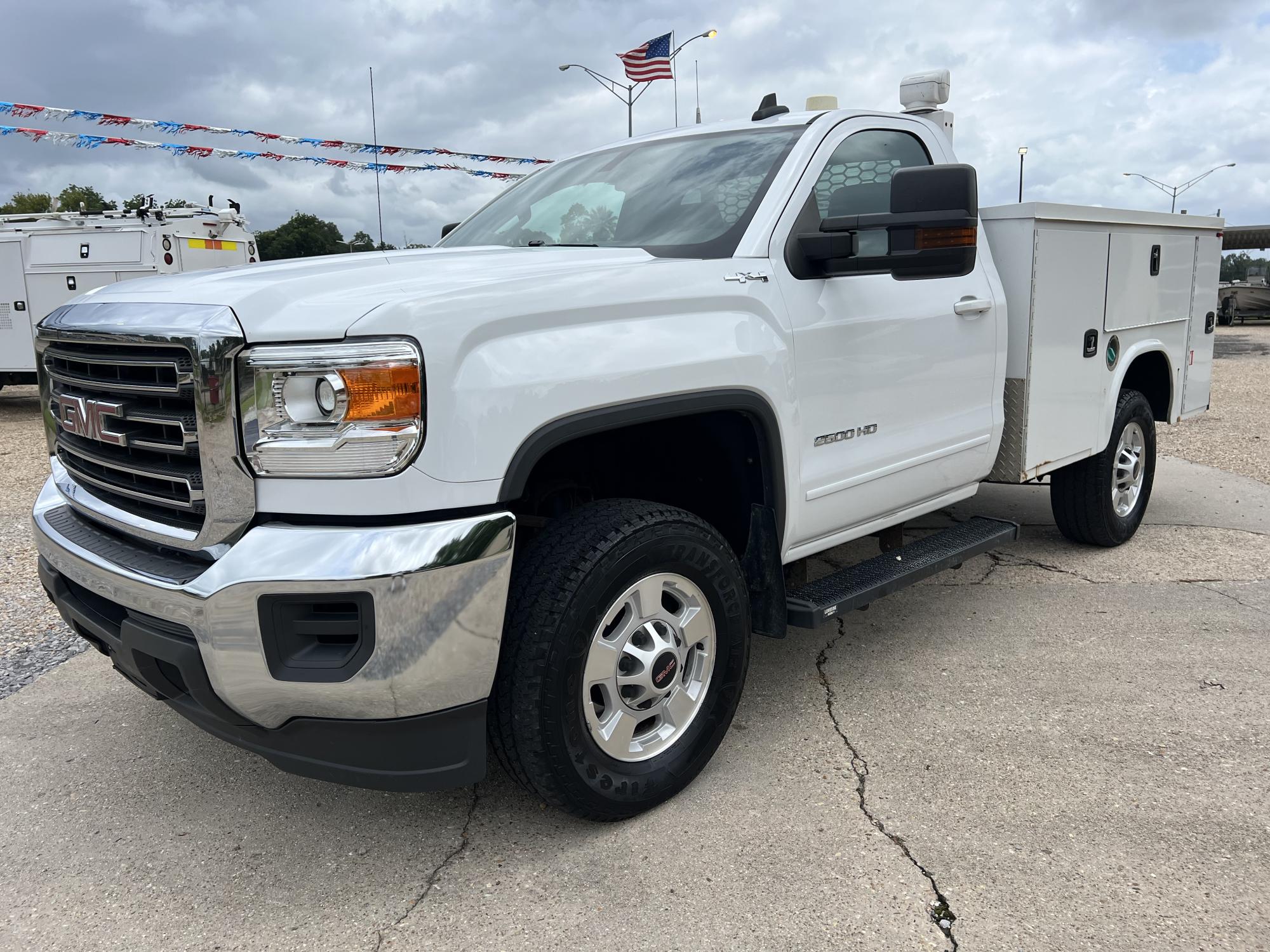 photo of 2018 GMC Sierra 2500HD 4X4 W/Utility Bed