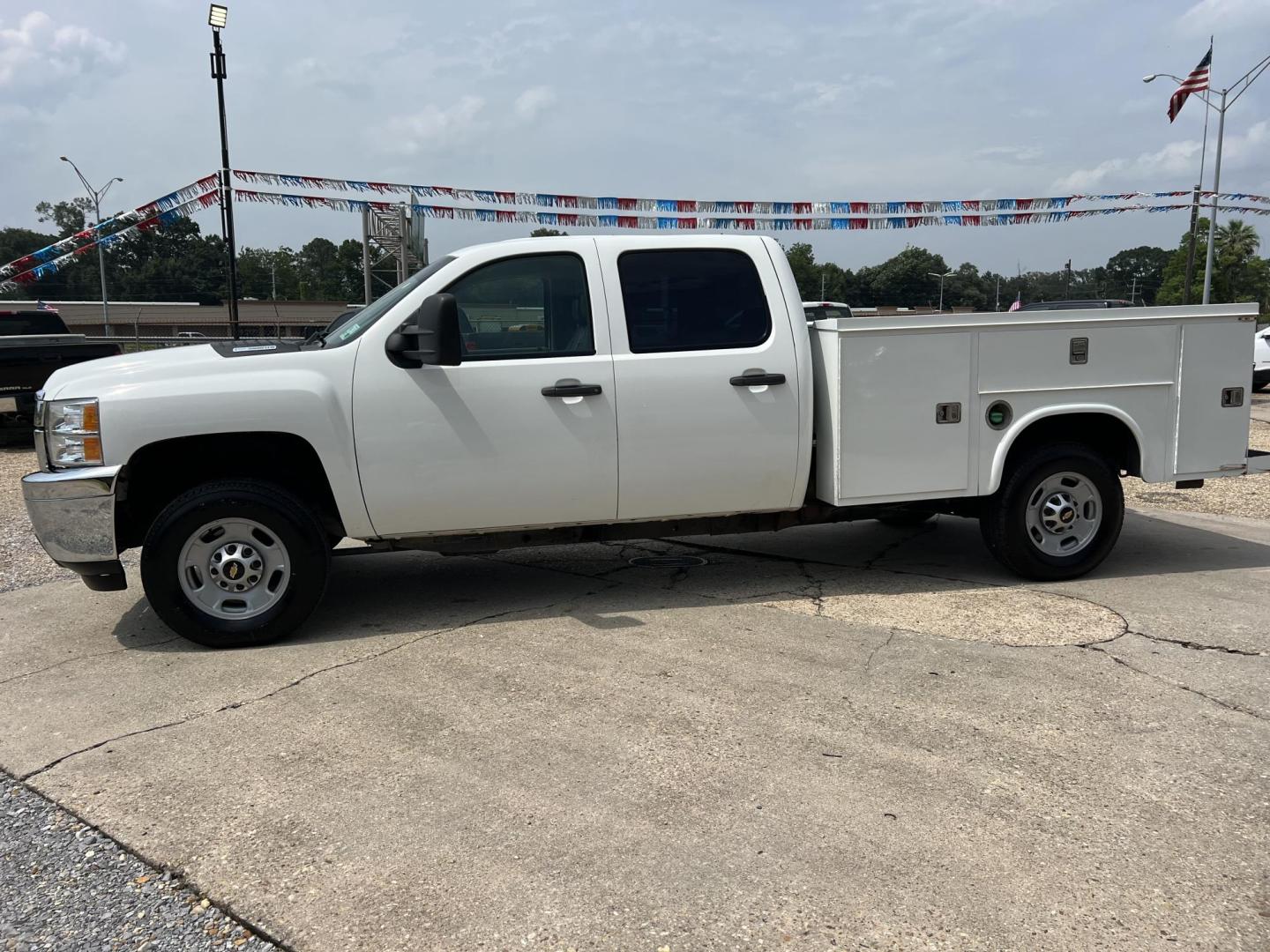 2014 White /Gray Chevrolet Silverado 2500HD Work Truck (1GB1CVC87EF) with an 6.6L V8 OHV 32V TURBO DIESEL engine, Allison transmission, located at 4520 Airline Hwy, Baton Rouge, LA, 70805, (225) 357-1497, 30.509325, -91.145432 - 2014 Chevrolet Silverado 2500HD Crew Cab 2WD Knapheide Utility Bed, 6.6 Duramax Diesel, Allison Transmission, 297K Miles, Cold A/C, Power Windows, Locks & Mirrors, New Tires, Tow Package. FOR INFO PLEASE CONTACT JEFF AT 225-413-0981. CHECK OUT OUR A+ RATING WITH THE BETTER BUSINESS BUREAU. WE HAVE B - Photo#1