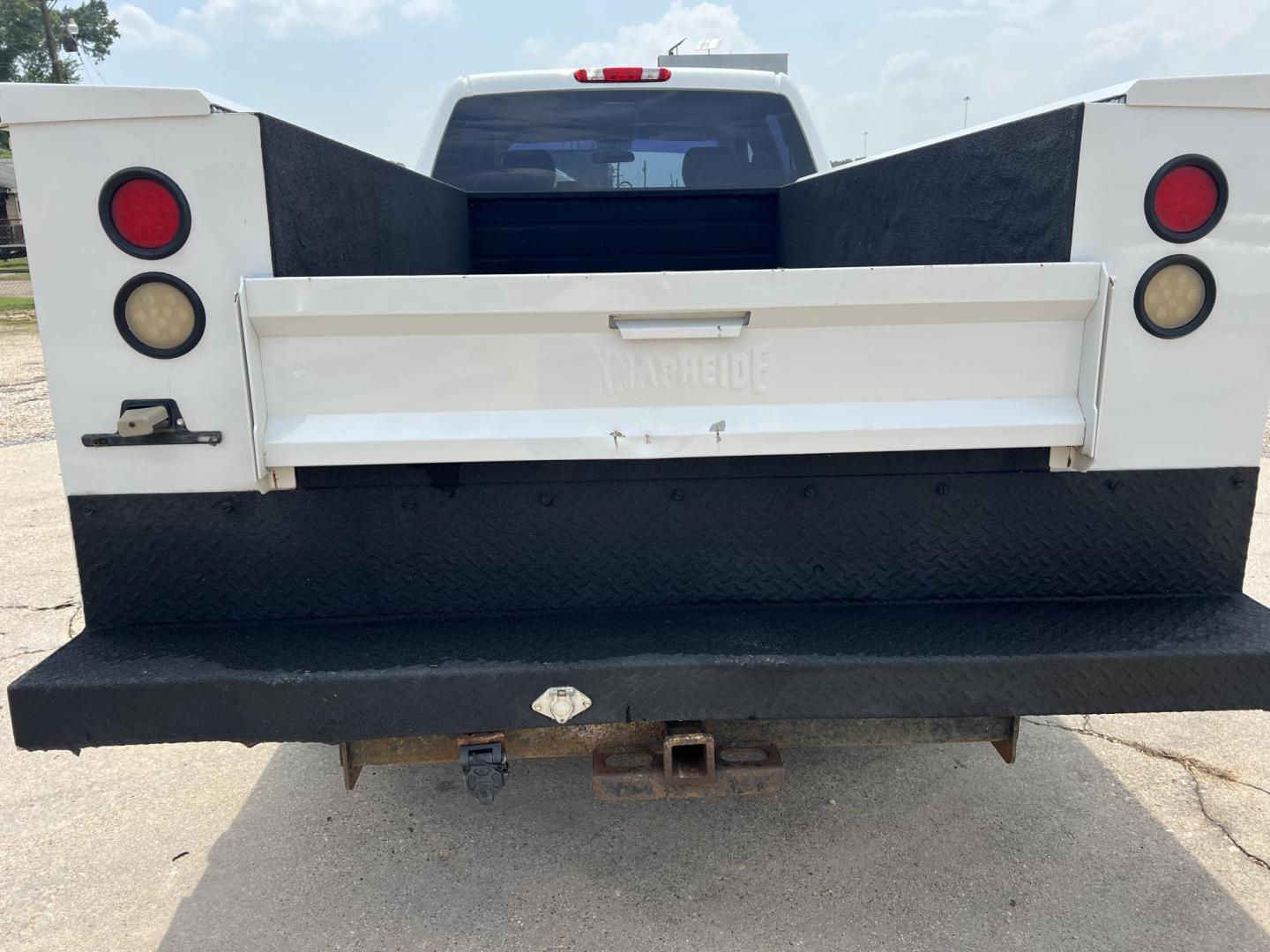 2014 White /Gray Chevrolet Silverado 2500HD Work Truck (1GB1CVC87EF) with an 6.6L V8 OHV 32V TURBO DIESEL engine, Allison transmission, located at 4520 Airline Hwy, Baton Rouge, LA, 70805, (225) 357-1497, 30.509325, -91.145432 - 2014 Chevrolet Silverado 2500HD Crew Cab 2WD Knapheide Utility Bed, 6.6 Duramax Diesel, Allison Transmission, 297K Miles, Cold A/C, Power Windows, Locks & Mirrors, New Tires, Tow Package. FOR INFO PLEASE CONTACT JEFF AT 225-413-0981. CHECK OUT OUR A+ RATING WITH THE BETTER BUSINESS BUREAU. WE HAVE B - Photo#6