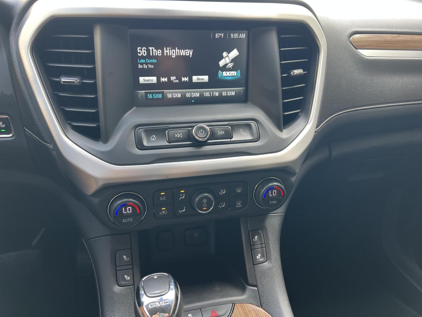 2019 White /Gray GMC Acadia SLE (1GKKNSLS6KZ) with an 3.6L V6 DOHC 24V engine, 6-Speed Automatic transmission, located at 4520 Airline Hwy, Baton Rouge, LA, 70805, (225) 357-1497, 30.509325, -91.145432 - 2019 GMC Acadia SLE AWD **NO ACCIDENTS** 3.6 V6 Gas, 127K Miles, Cold A/C, Power Windows, Locks & Mirrors, 6 Captain Seats, Tow Package. FOR INFO PLEASE CONTACT JEFF AT 225-413-0981. CHECK OUT OUR A+ RATING WITH THE BETTER BUSINESS BUREAU. WE HAVE BEEN A FAMILY OWNED AND OPERATED BUSINESS AT THE SAM - Photo#9