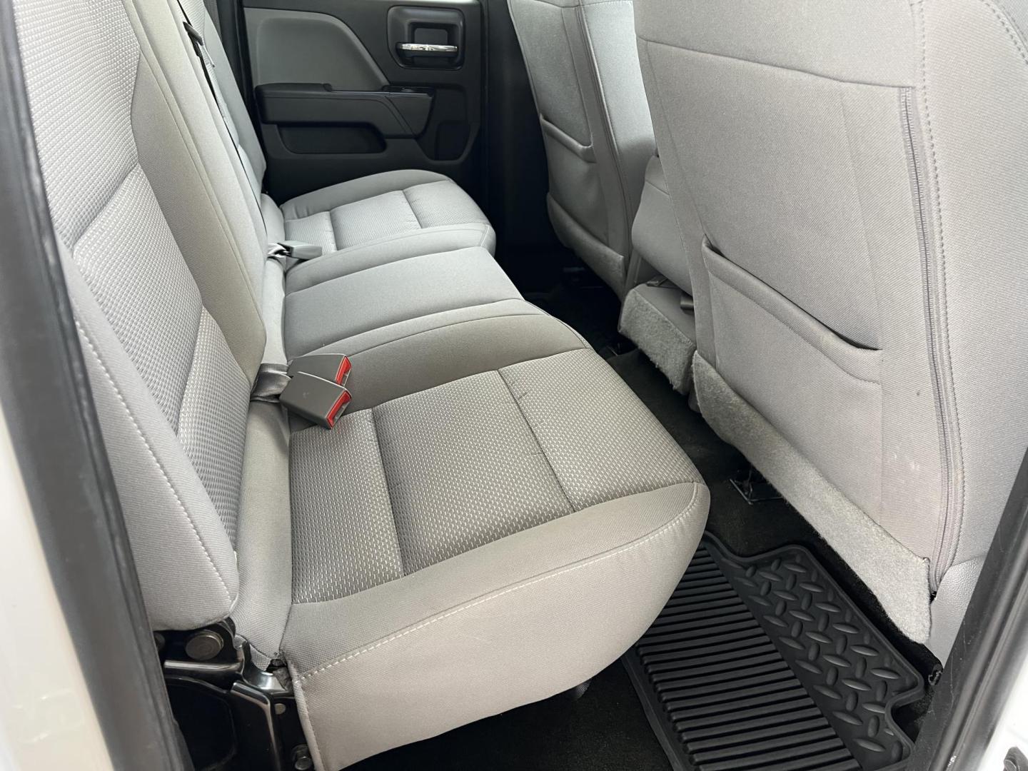 2016 White /Gray Chevrolet Silverado 1500 (1GCRCPEC4GZ) with an 5.3L V8 OHV 16V engine, 6-Speed Automatic transmission, located at 4520 Airline Hwy, Baton Rouge, LA, 70805, (225) 357-1497, 30.509325, -91.145432 - 2016 Chevrolet Silverado 1500 Double Cab 2WD **ONE OWNER & NO ACCIDENTS** 5.3 V8 Gas, 126K Miles, Cold A/C, Power Windows, Locks & Mirrors, Tow Package. FOR INFO PLEASE CONTACT JEFF AT 225-413-0981. CHECK OUT OUR A+ RATING WITH THE BETTER BUSINESS BUREAU. WE HAVE BEEN A FAMILY OWNED AND OPERATED BUS - Photo#12