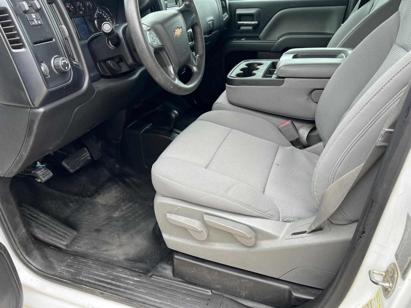 2015 White /Gray Chevrolet Silverado 3500HD Work Truck (1GB4KYC80FF) with an 6.6L V8 OHV 32V TURBO DIESEL engine, Allison transmission, located at 4520 Airline Hwy, Baton Rouge, LA, 70805, (225) 357-1497, 30.509325, -91.145432 - 2015 Chevrolet Silverado 3500HD Crew Cab 4X4 **ONE OWNER & NO ACCIDENTS** 6.6 Duramax Diesel, Allison Transmission, 196K Miles, Cold A/C, Power Windows, Locks & Mirrors, Knapheide Utility Bed, Back Seat Is Missing. FOR INFO PLEASE CONTACT JEFF AT 225-413-0981. CHECK OUT OUR A+ RATING WITH THE BETTER - Photo#13