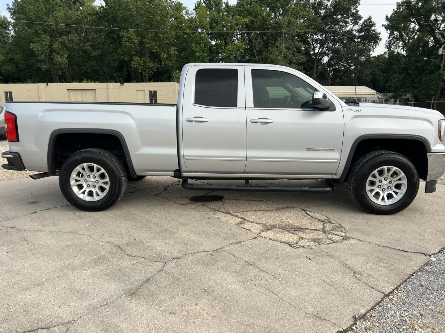 2017 Silver /Gray GMC Sierra 1500 SLE (1GTV2MEC5HZ) with an 5.3L V8 OHV 16V engine, 6-Speed Automatic transmission, located at 4520 Airline Hwy, Baton Rouge, LA, 70805, (225) 357-1497, 30.509325, -91.145432 - 2017 GMC Sierra 1500 Double Cab SLE Z71 4WD 5.3 V8 Gas, 147K Miles, Cold A/C, Power Seat, Windows, Locks & Mirrors, Backup Camera, New Tires, Tow Package. FOR INFO PLEASE CONTACT JEFF AT 225-413-0981. CHECK OUT OUR A+ RATING WITH THE BETTER BUSINESS BUREAU. WE HAVE BEEN A FAMILY OWNED AND OPERATED - Photo#4