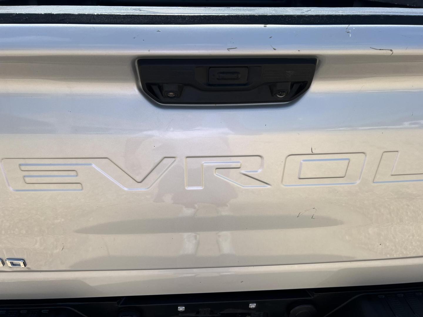 2021 Silver /Black Chevrolet Silverado 3500HD LT (1GC4YTEY6MF) with an 6.6L V8 OHV 32V TURBO DIESEL engine, Allison transmission, located at 4520 Airline Hwy, Baton Rouge, LA, 70805, (225) 357-1497, 30.509325, -91.145432 - 2021 Chevrolet Silverado 3500HD Crew Cab LT 4X4 **ONE OWNER & NO ACCIDENTS** 6.6 Duramax Diesel (DELETED), Allison Transmission, 106K Miles, Cold A/C, All Power, Rear Camera, Spray In Bedliner. Does Have Some Scratches & Minor Dings (See Pics). FOR INFO PLEASE CONTACT JEFF AT 225-413-0981. CHECK OU - Photo#10