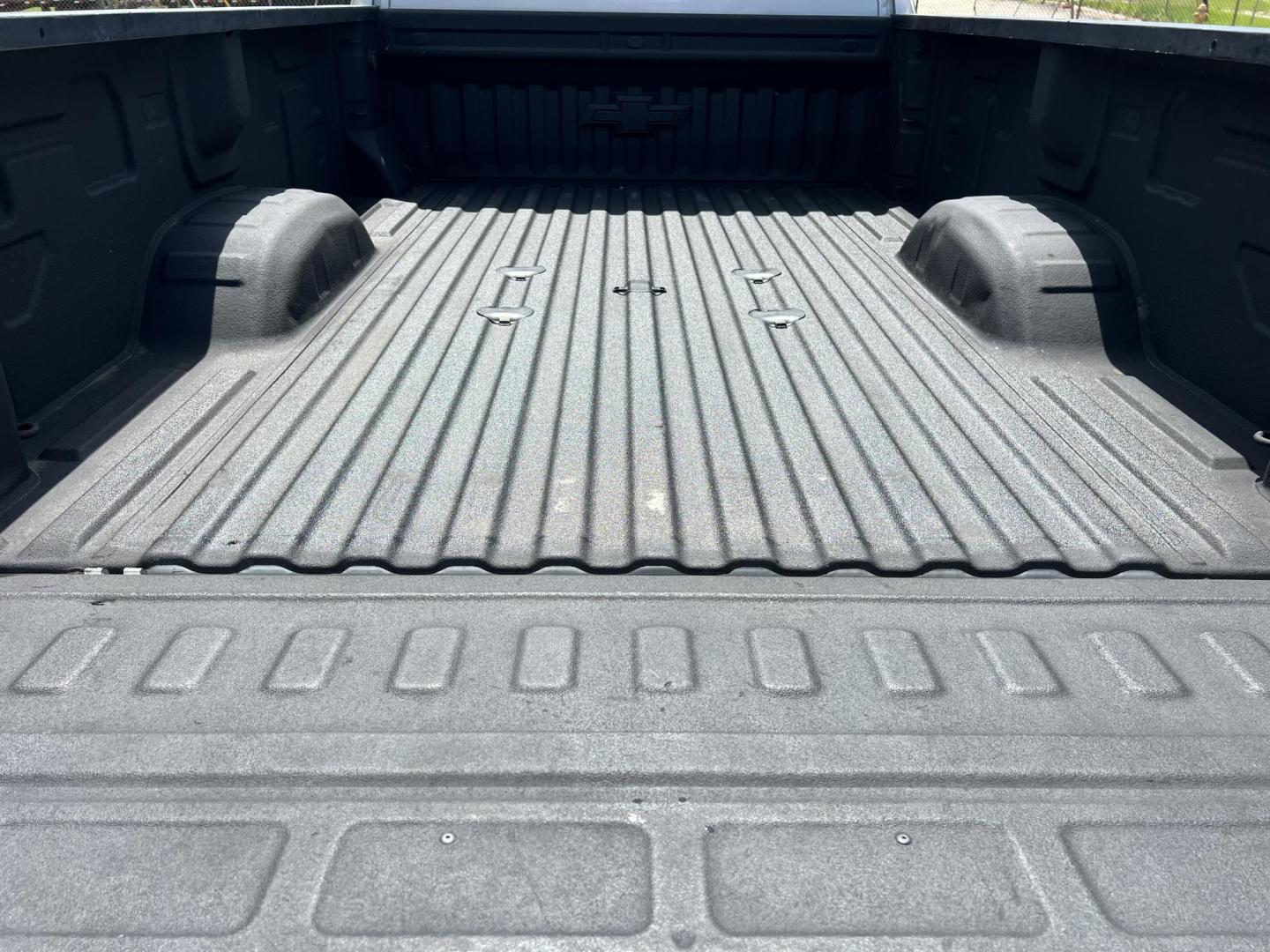 2021 Silver /Black Chevrolet Silverado 3500HD LT (1GC4YTEY6MF) with an 6.6L V8 OHV 32V TURBO DIESEL engine, Allison transmission, located at 4520 Airline Hwy, Baton Rouge, LA, 70805, (225) 357-1497, 30.509325, -91.145432 - 2021 Chevrolet Silverado 3500HD Crew Cab LT 4X4 **ONE OWNER & NO ACCIDENTS** 6.6 Duramax Diesel (DELETED), Allison Transmission, 106K Miles, Cold A/C, All Power, Rear Camera, Spray In Bedliner. Does Have Some Scratches & Minor Dings (See Pics). FOR INFO PLEASE CONTACT JEFF AT 225-413-0981. CHECK OU - Photo#13