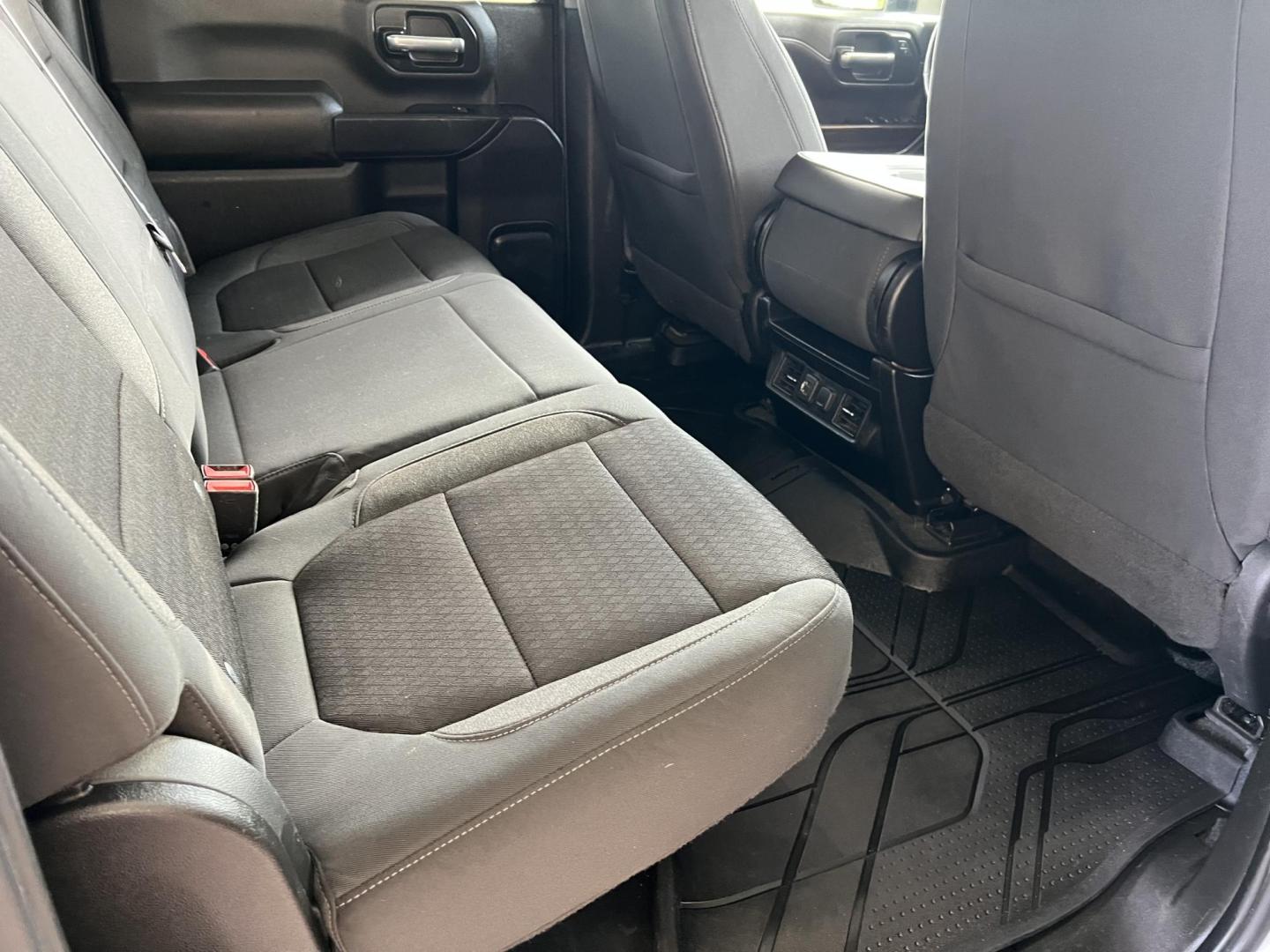2021 Silver /Black Chevrolet Silverado 3500HD LT (1GC4YTEY6MF) with an 6.6L V8 OHV 32V TURBO DIESEL engine, Allison transmission, located at 4520 Airline Hwy, Baton Rouge, LA, 70805, (225) 357-1497, 30.509325, -91.145432 - 2021 Chevrolet Silverado 3500HD Crew Cab LT 4X4 **ONE OWNER & NO ACCIDENTS** 6.6 Duramax Diesel (DELETED), Allison Transmission, 106K Miles, Cold A/C, All Power, Rear Camera, Spray In Bedliner. Does Have Some Scratches & Minor Dings (See Pics). FOR INFO PLEASE CONTACT JEFF AT 225-413-0981. CHECK OU - Photo#16