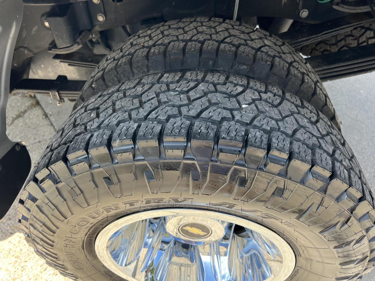 2021 Silver /Black Chevrolet Silverado 3500HD LT (1GC4YTEY6MF) with an 6.6L V8 OHV 32V TURBO DIESEL engine, Allison transmission, located at 4520 Airline Hwy, Baton Rouge, LA, 70805, (225) 357-1497, 30.509325, -91.145432 - 2021 Chevrolet Silverado 3500HD Crew Cab LT 4X4 **ONE OWNER & NO ACCIDENTS** 6.6 Duramax Diesel (DELETED), Allison Transmission, 106K Miles, Cold A/C, All Power, Rear Camera, Spray In Bedliner. Does Have Some Scratches & Minor Dings (See Pics). FOR INFO PLEASE CONTACT JEFF AT 225-413-0981. CHECK OU - Photo#24