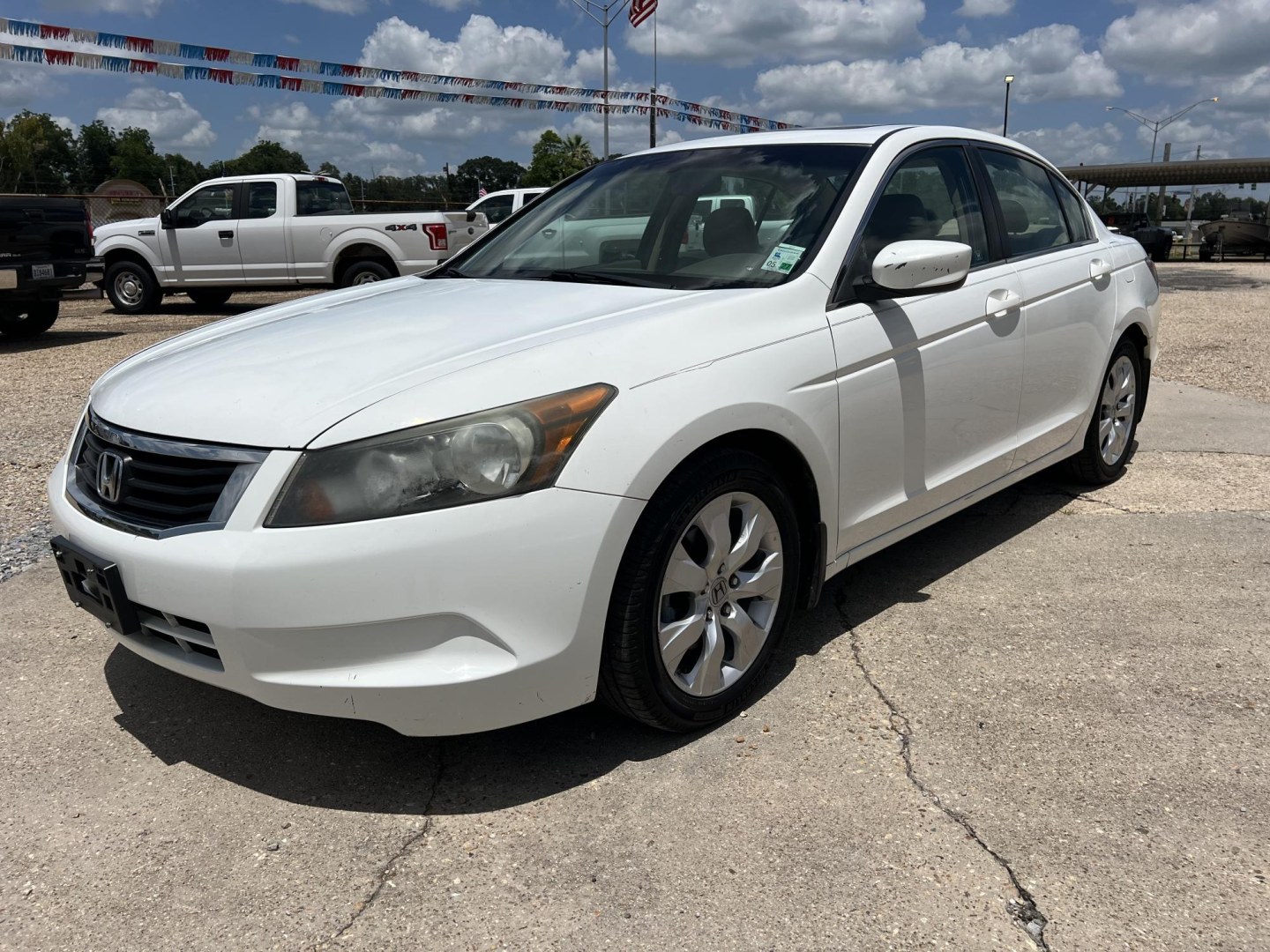 2010 White /Tan Honda Accord EX-L (1HGCP2F86AA) with an 2.4L L4 DOHC 16V engine, Automatic transmission, located at 4520 Airline Hwy, Baton Rouge, LA, 70805, (225) 357-1497, 30.509325, -91.145432 - 2010 Honda Accord EX-L **ONE OWNER & NO ACCIDENTS** 2.4 Gas Saver, 182K Miles, Leather Seats, Cold A/C, Sunroof, Power Windows, Locks & Mirrors. FOR INFO PLEASE CONTACT JEFF AT 225-413-0981. CHECK OUT OUR A+ RATING WITH THE BETTER BUSINESS BUREAU. WE HAVE BEEN A FAMILY OWNED AND OPERATED BUSINESS AT- Photo#0