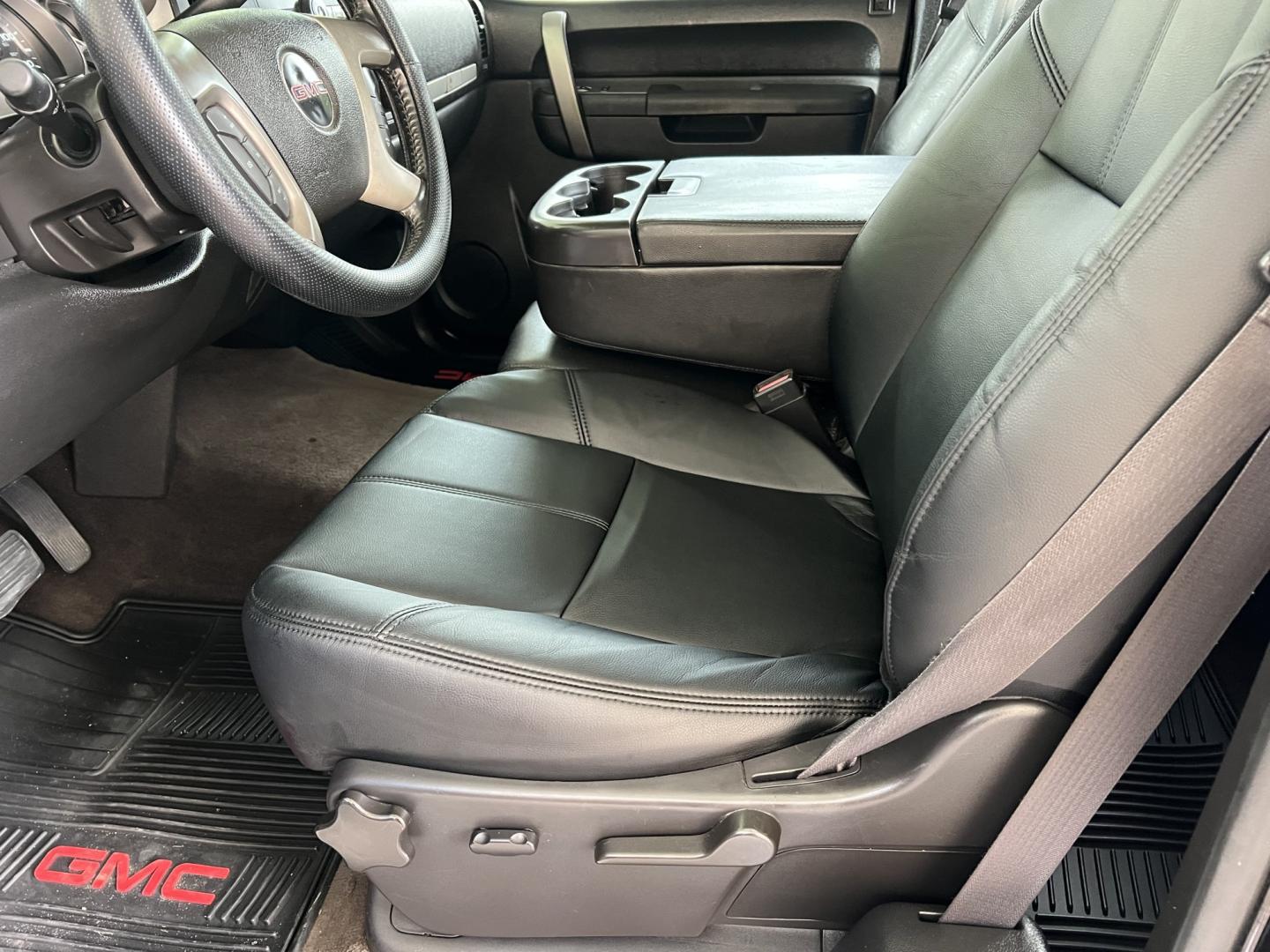 2013 Black /Black GMC Sierra 1500 Z71 (1GTR2VE73DZ) with an 5.3L V8 engine, 6-Speed Automatic transmission, located at 4520 Airline Hwy, Baton Rouge, LA, 70805, (225) 357-1497, 30.509325, -91.145432 - 2013 GMC Sierra 1500 Ext Cab Z71 4WD 5.3 V8 Gas, 211K Miles, Leather Seats, Cold A/C, Power Seat, Windows, Locks & Mirrors, Spray In Bedliner, Tow Package. FOR INFO PLEASE CONTACT JEFF AT 225-413-0981. CHECK OUT OUR A+ RATING WITH THE BETTER BUSINESS BUREAU. WE HAVE BEEN A FAMILY OWNED AND OPERATED- Photo#9