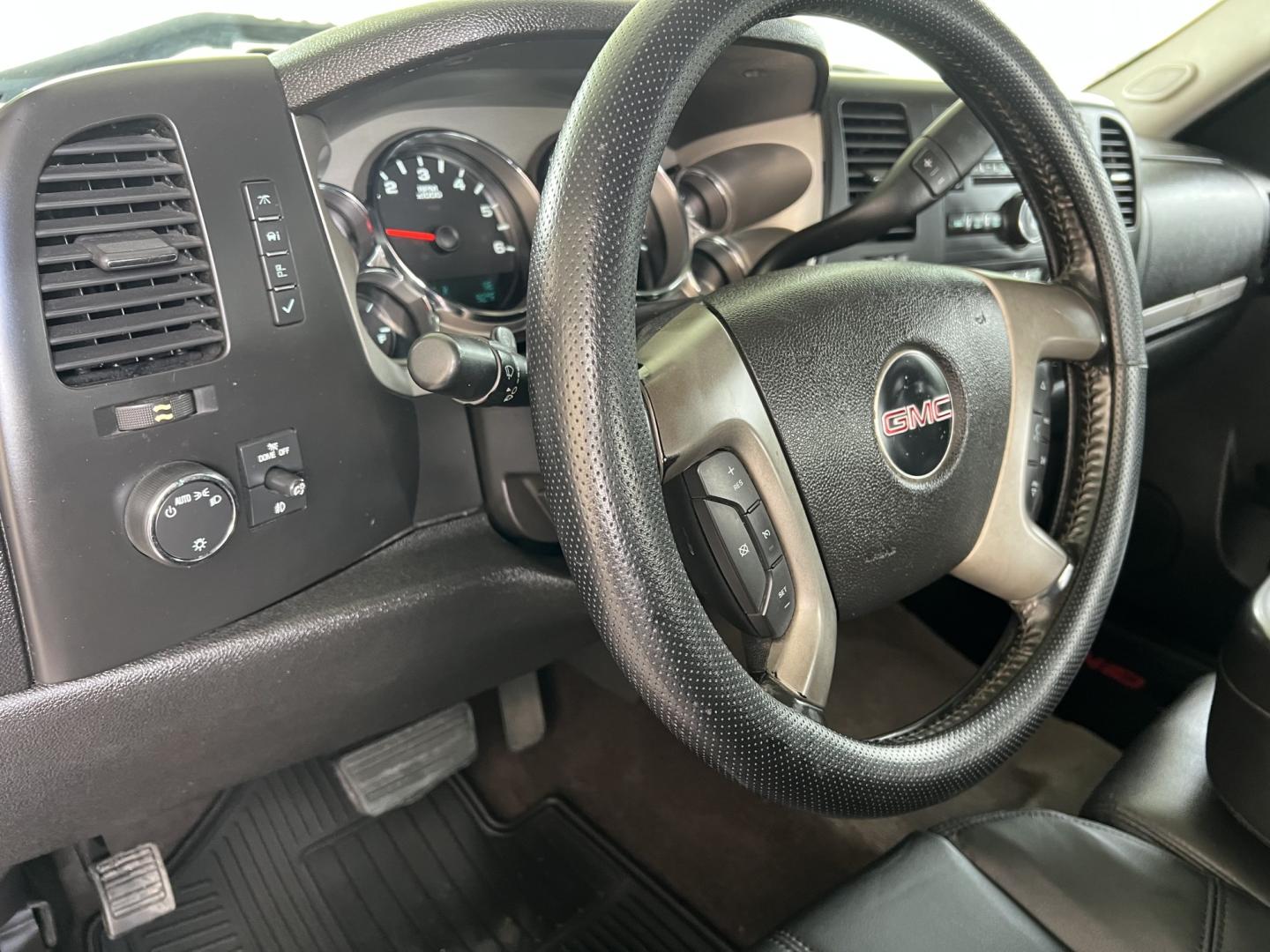 2013 Black /Black GMC Sierra 1500 Z71 (1GTR2VE73DZ) with an 5.3L V8 engine, 6-Speed Automatic transmission, located at 4520 Airline Hwy, Baton Rouge, LA, 70805, (225) 357-1497, 30.509325, -91.145432 - 2013 GMC Sierra 1500 Ext Cab Z71 4WD 5.3 V8 Gas, 211K Miles, Leather Seats, Cold A/C, Power Seat, Windows, Locks & Mirrors, Spray In Bedliner, Tow Package. FOR INFO PLEASE CONTACT JEFF AT 225-413-0981. CHECK OUT OUR A+ RATING WITH THE BETTER BUSINESS BUREAU. WE HAVE BEEN A FAMILY OWNED AND OPERATED- Photo#13