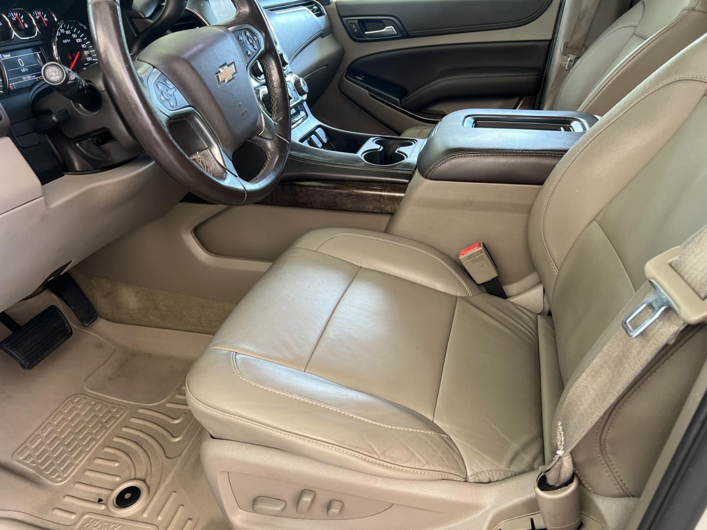 2015 White /Tan Chevrolet Tahoe LT (1GNSCBKC0FR) with an 5.3L V8 engine, 6-Speed Automatic transmission, located at 4520 Airline Hwy, Baton Rouge, LA, 70805, (225) 357-1497, 30.509325, -91.145432 - 2015 Chevrolet Tahoe LT 2WD 5.3 V8 Gas, 162K Miles, Heated Leather Interior, Seats 7, Cold A/C, All Power, Rear Camera, 20" Alloy Wheels, Tow Package. FOR INFO PLEASE CONTACT JEFF AT 225-413-0981. CHECK OUT OUR A+ RATING WITH THE BETTER BUSINESS BUREAU. WE HAVE BEEN A FAMILY OWNED AND OPERATED BUSI- Photo#8