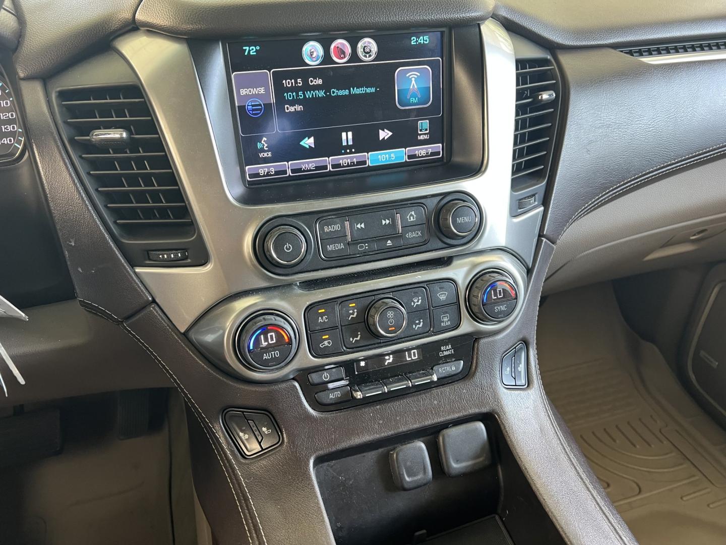 2015 White /Tan Chevrolet Tahoe LT (1GNSCBKC0FR) with an 5.3L V8 engine, 6-Speed Automatic transmission, located at 4520 Airline Hwy, Baton Rouge, LA, 70805, (225) 357-1497, 30.509325, -91.145432 - 2015 Chevrolet Tahoe LT 2WD 5.3 V8 Gas, 162K Miles, Heated Leather Interior, Seats 7, Cold A/C, All Power, Rear Camera, 20" Alloy Wheels, Tow Package. FOR INFO PLEASE CONTACT JEFF AT 225-413-0981. CHECK OUT OUR A+ RATING WITH THE BETTER BUSINESS BUREAU. WE HAVE BEEN A FAMILY OWNED AND OPERATED BUSI- Photo#16