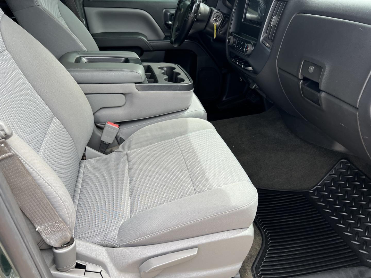 2015 Green /Gray Chevrolet Silverado 1500 LS (3GCPCPEHXFG) with an 4.3L V6 engine, 6-Speed Automatic transmission, located at 4520 Airline Hwy, Baton Rouge, LA, 70805, (225) 357-1497, 30.509325, -91.145432 - 2015 Chevrolet Silverado 1500 Crew Cab LS **ONE OWNER** 4.3 V6 Gas, 162K Miles, Power Windows & Locks, Cold A/C, Rear Camera, Michelin Tires. FOR INFO PLEASE CONTACT JEFF AT 225-413-0981. CHECK OUT OUR A+ RATING WITH THE BETTER BUSINESS BUREAU. WE HAVE BEEN A FAMILY OWNED AND OPERATED BUSINESS AT TH- Photo#10