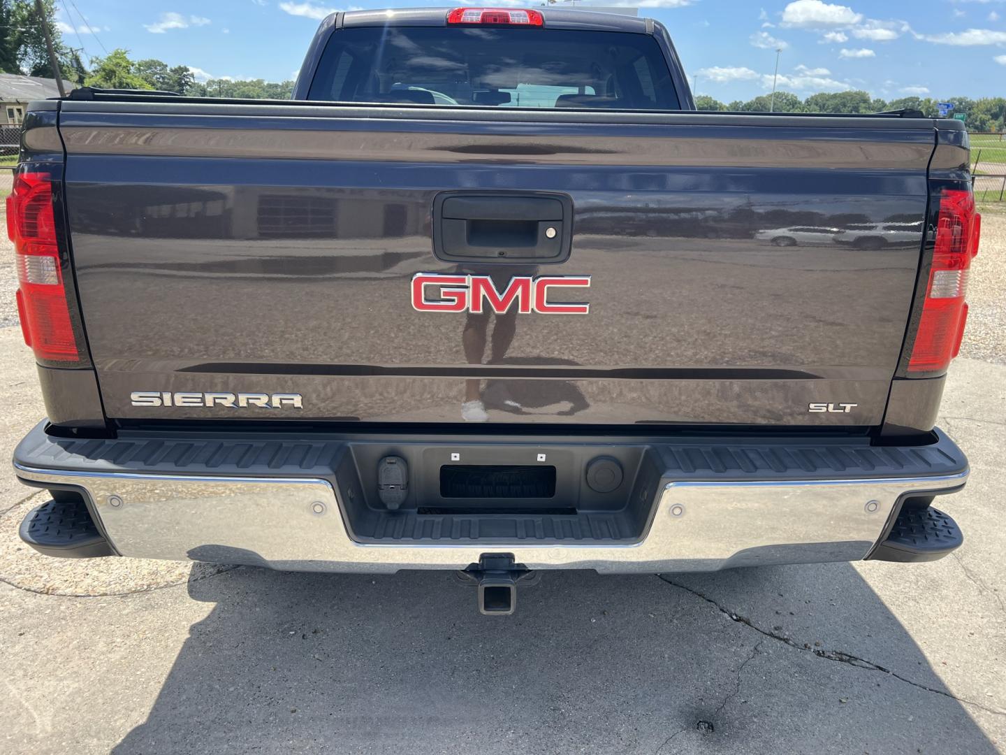 2014 Iridium Gray Metallic /Black GMC Sierra 1500 SLT (3GTP1VECXEG) with an 5.3L V8 engine, 6-Speed Automatic transmission, located at 4520 Airline Hwy, Baton Rouge, LA, 70805, (225) 357-1497, 30.509325, -91.145432 - 2014 GMC Sierra 1500 Crew Cab SLT 2WD **TWO OWNER & NO ACCIDENTS** 5.3 V8 Gas, 189K Miles, Heated & Cooled Leather Seats, Full Console, All Power, Cold A/C, Bose Stereo, Rear Camera, Spray In Bedliner, Tow Pkg. FOR INFO PLEASE CONTACT JEFF AT 225-413-0981. CHECK OUT OUR A+ RATING WITH THE BETTER BUS- Photo#6