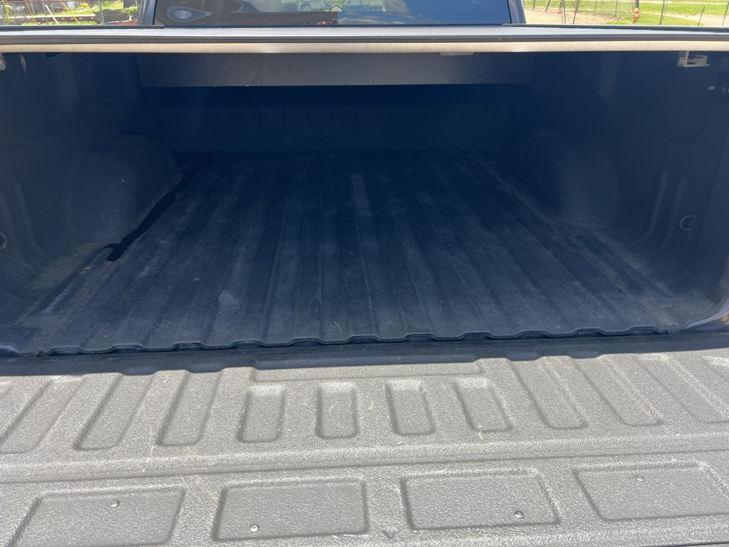 2014 Iridium Gray Metallic /Black GMC Sierra 1500 SLT (3GTP1VECXEG) with an 5.3L V8 engine, 6-Speed Automatic transmission, located at 4520 Airline Hwy, Baton Rouge, LA, 70805, (225) 357-1497, 30.509325, -91.145432 - 2014 GMC Sierra 1500 Crew Cab SLT 2WD **TWO OWNER & NO ACCIDENTS** 5.3 V8 Gas, 189K Miles, Heated & Cooled Leather Seats, Full Console, All Power, Cold A/C, Bose Stereo, Rear Camera, Spray In Bedliner, Tow Pkg. FOR INFO PLEASE CONTACT JEFF AT 225-413-0981. CHECK OUT OUR A+ RATING WITH THE BETTER BUS- Photo#8